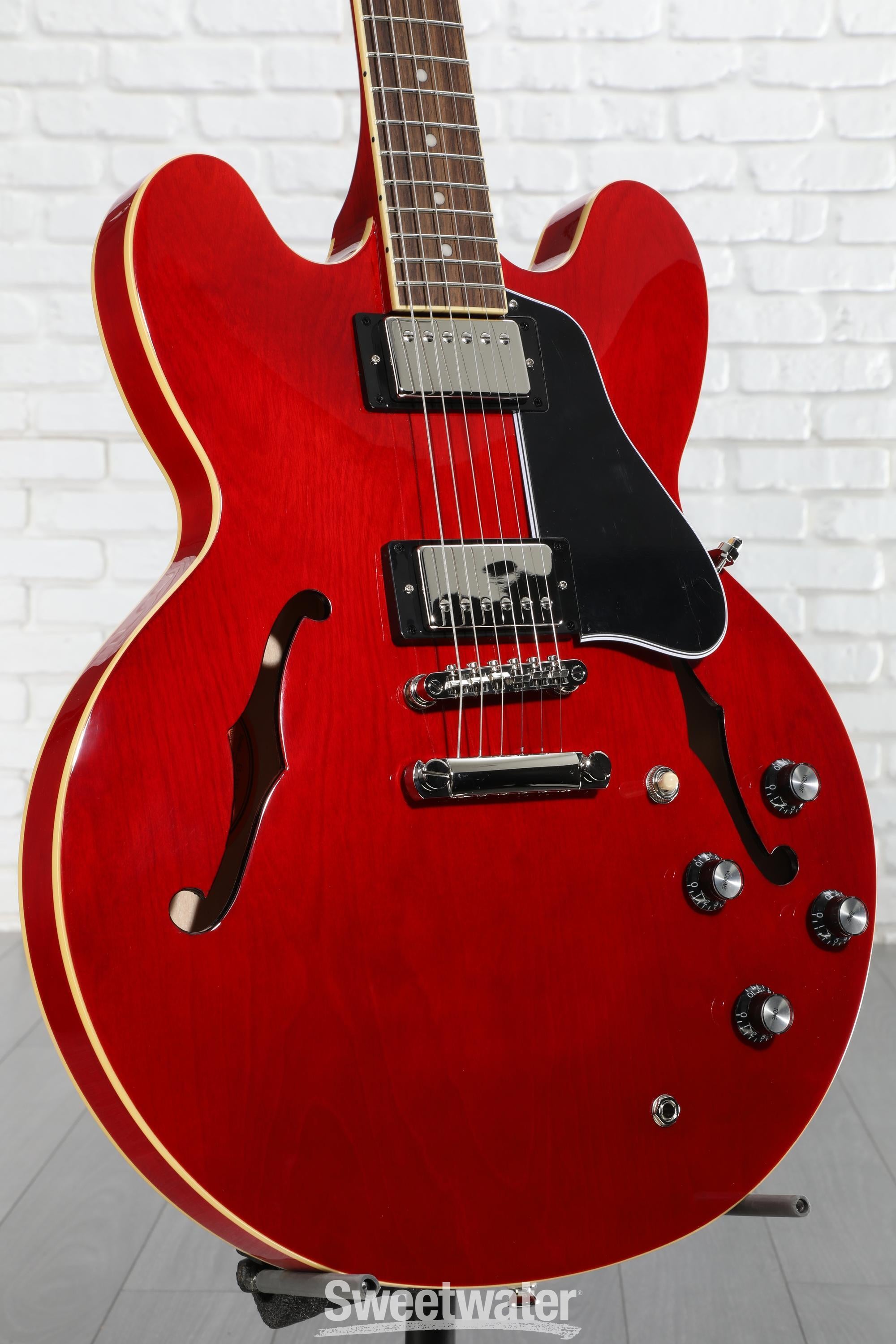 Epiphone ES-335 Semi-hollowbody Electric Guitar - Cherry | Sweetwater