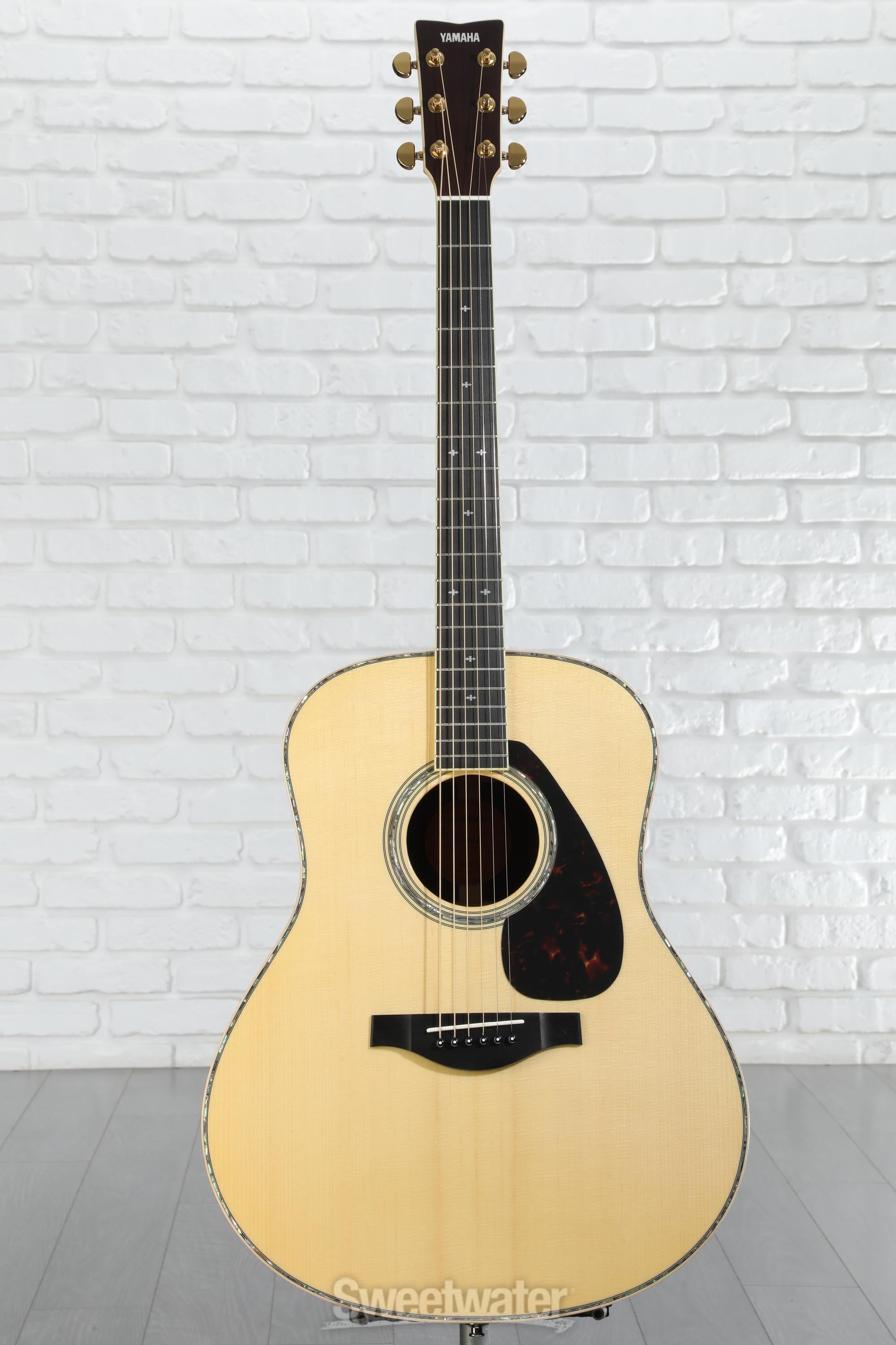 Yamaha LL16D ARE Original Jumbo Acoustic-electric Guitar