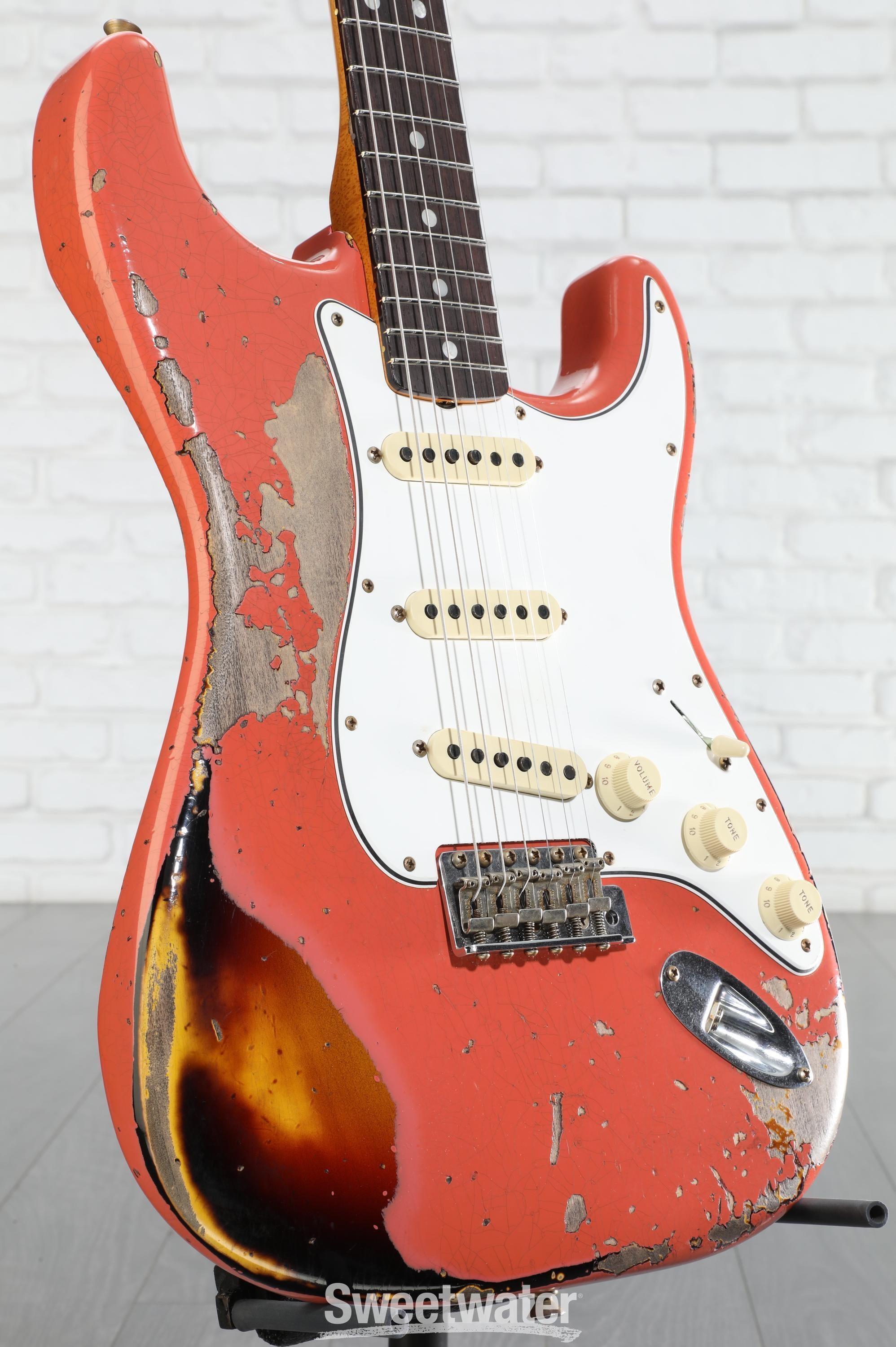 レリックStratocaster Fender Custom Shop 1965 Stratocaster Electric Guitar - Super Faded