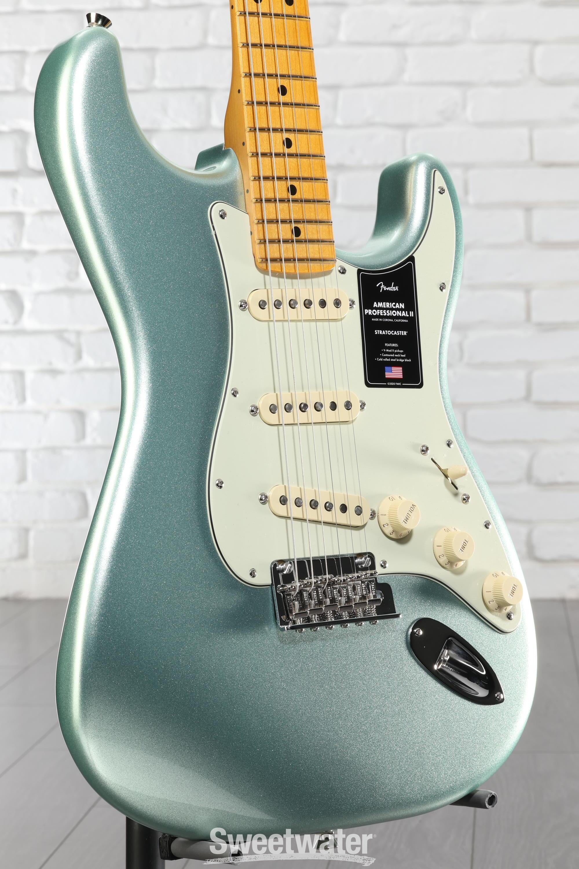 Fender American Professional II Stratocaster - Mystic Surf Green
