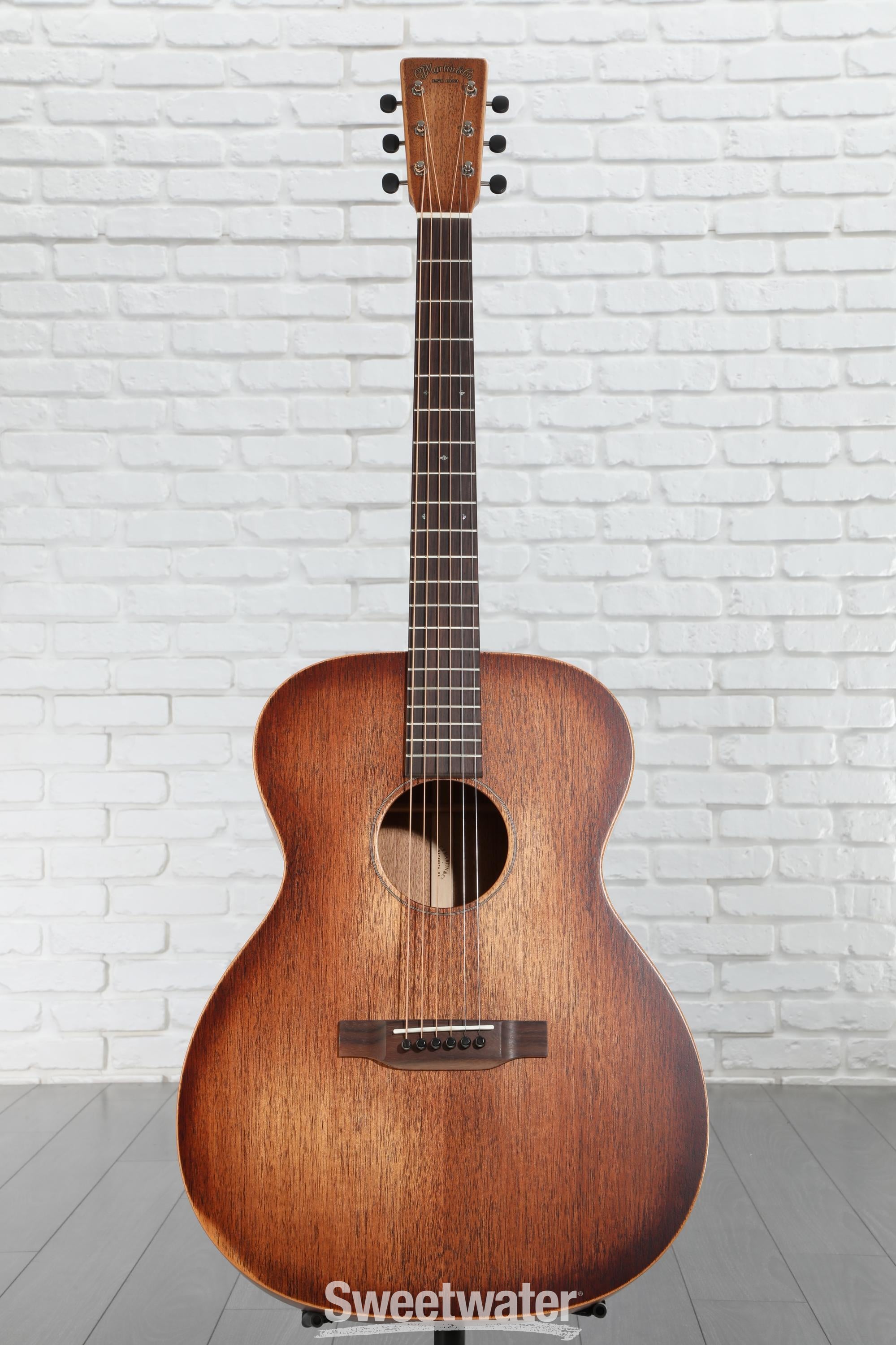 ギター Martin & Co. 000-15M StreetMaster Martin 000-15M StreetMaster Acoustic Guitar - Distressed Burst