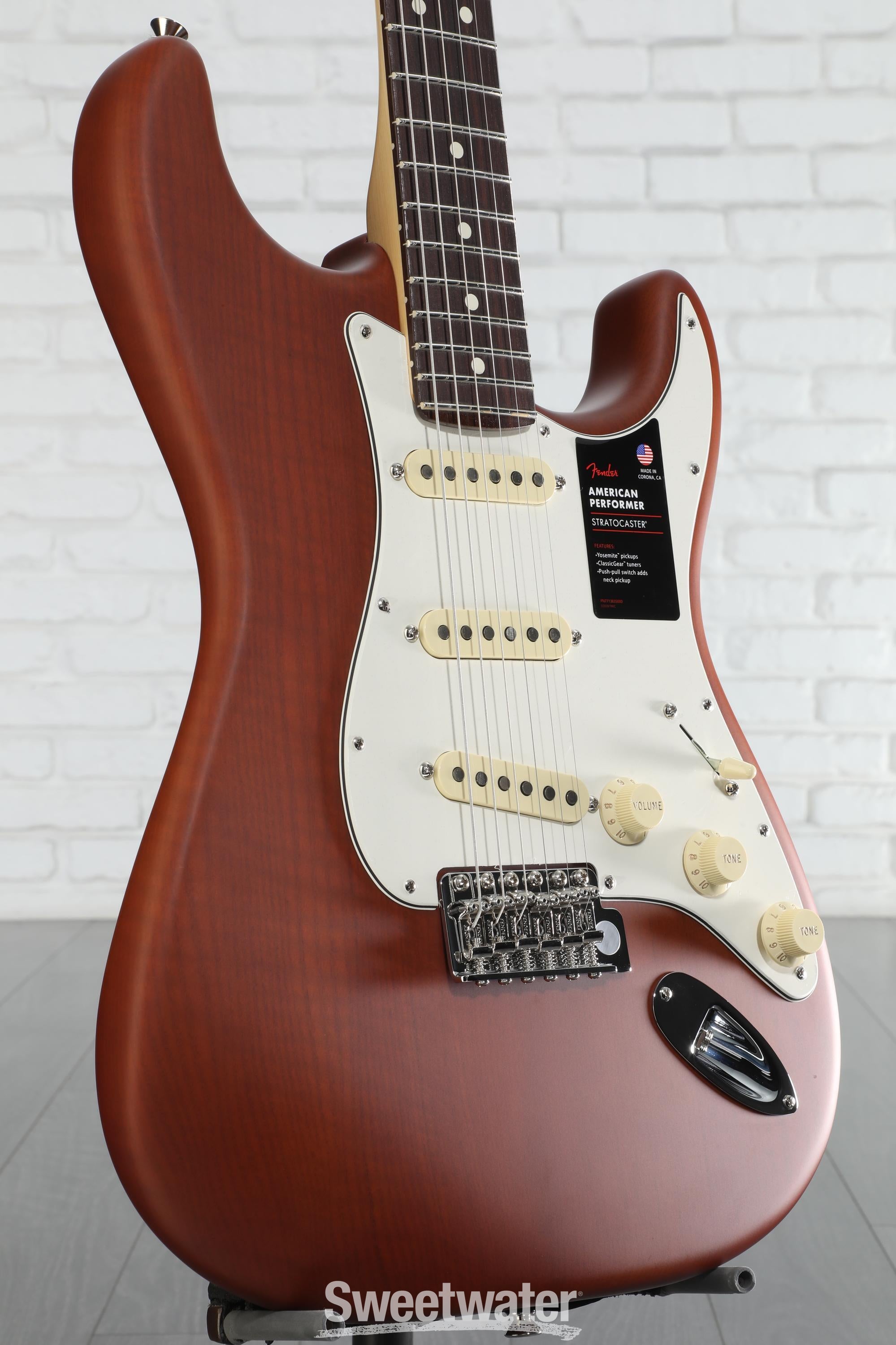 Fender Limited-edition American Performer Timber