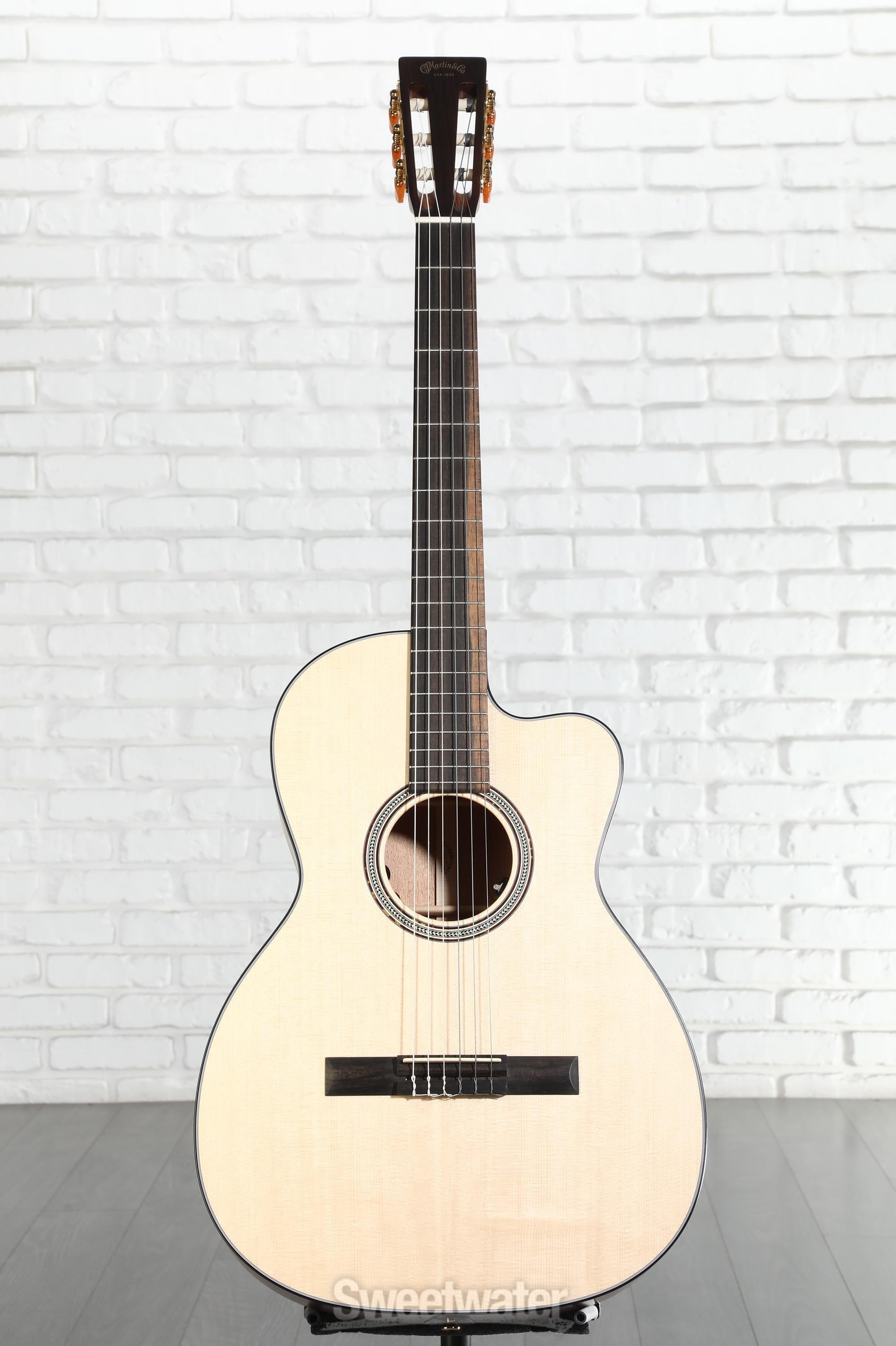 Martin 000C12-16E Acoustic-electric Nylon-string Guitar - Natural