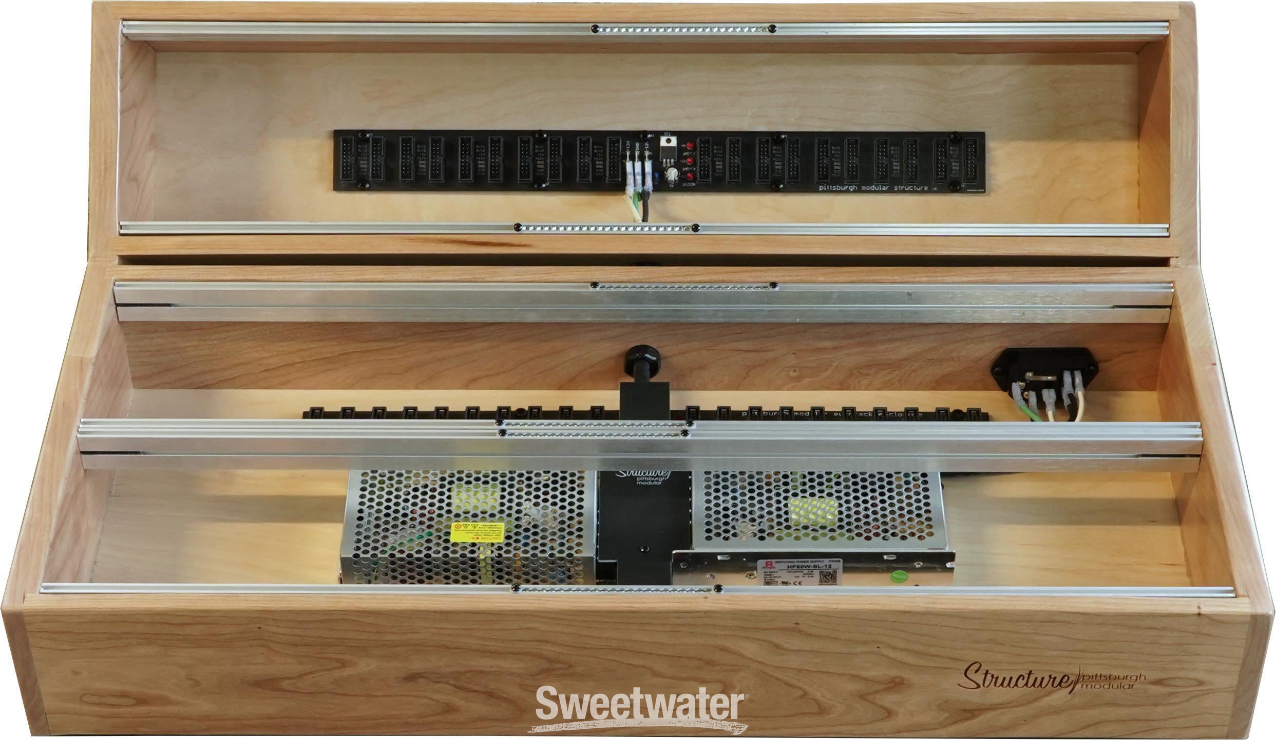 スタジオ27 PROST G.P. AP02 '99 Pittsburgh Modular Structure 372 Eurorack Case with Power Supply