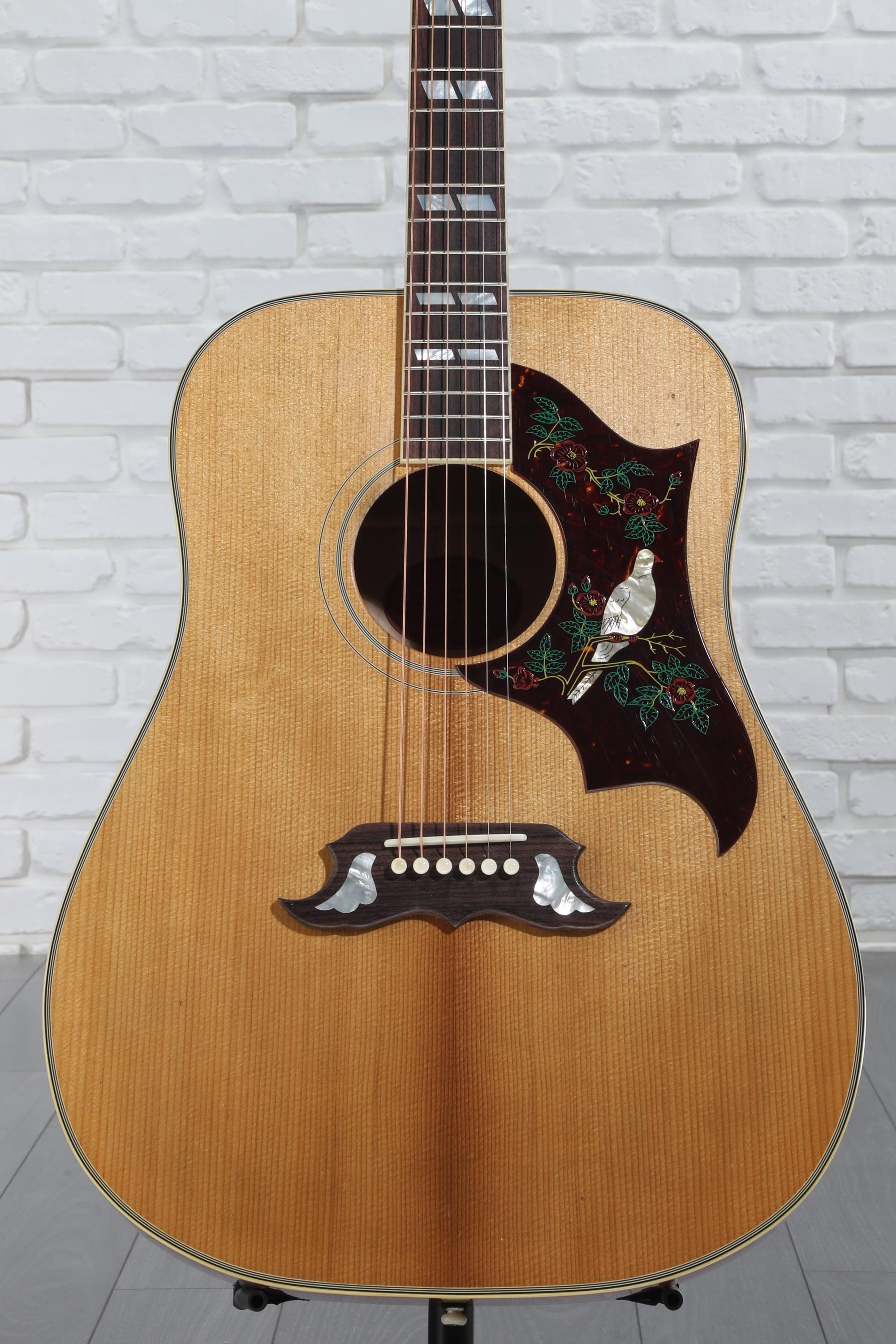 Gibson Acoustic 1963 Dove Acoustic Guitar - Natural, Light Aged
