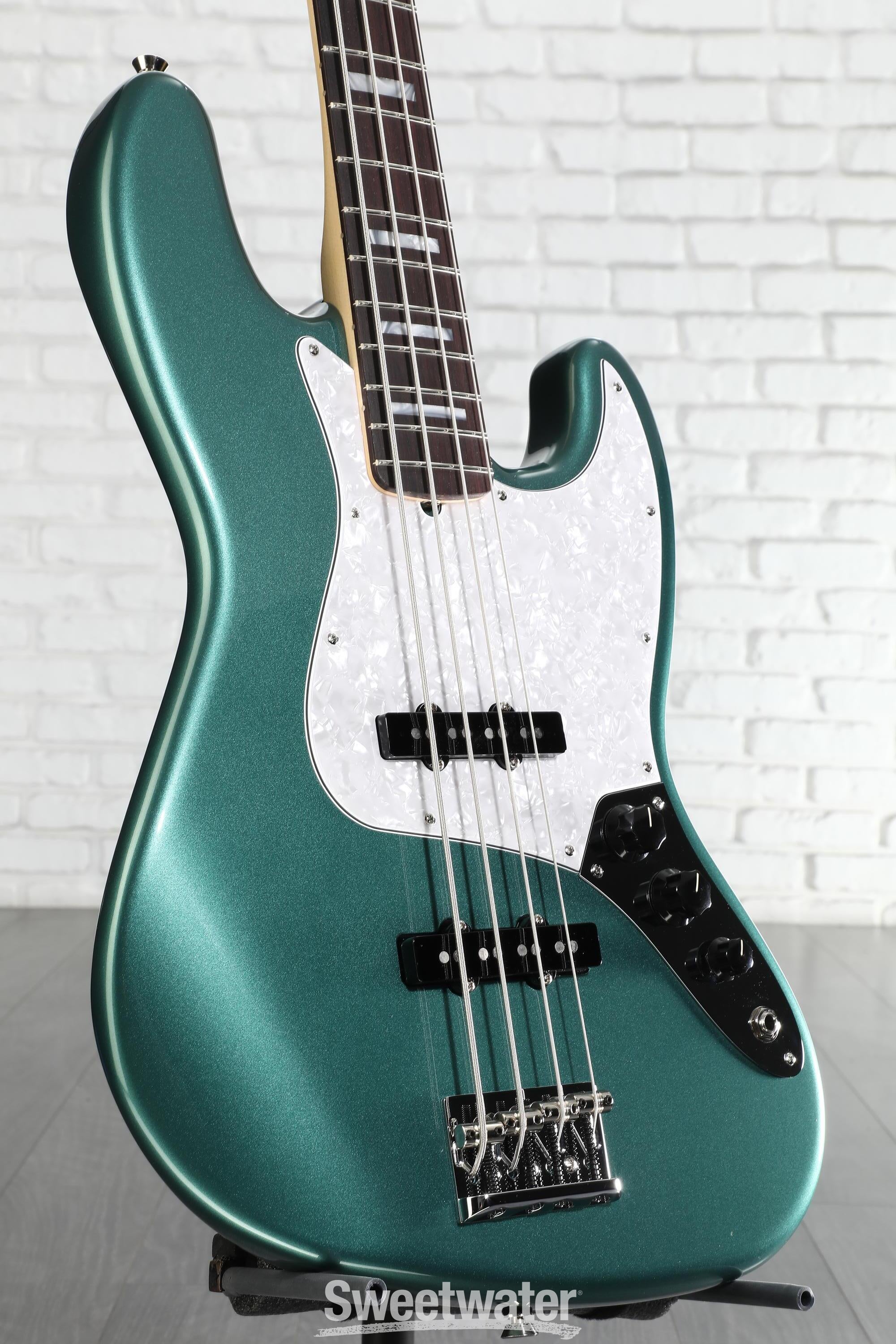 Fender Adam Clayton Jazz Bass - Sherwood Green Metallic Reviews
