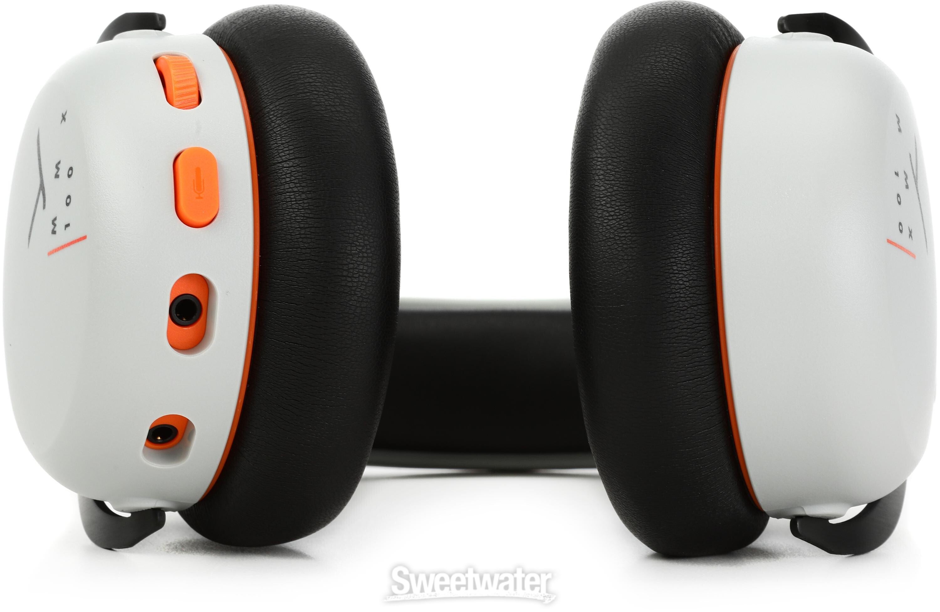 beyerdynamic MMX 100 Analog Gaming Headset (Black) Bundle with Headphone Mount with Built-in Cable Organizer (2 Items)並行輸入 MMX 100: Closed-Back Gaming Headset | beyerdynamic