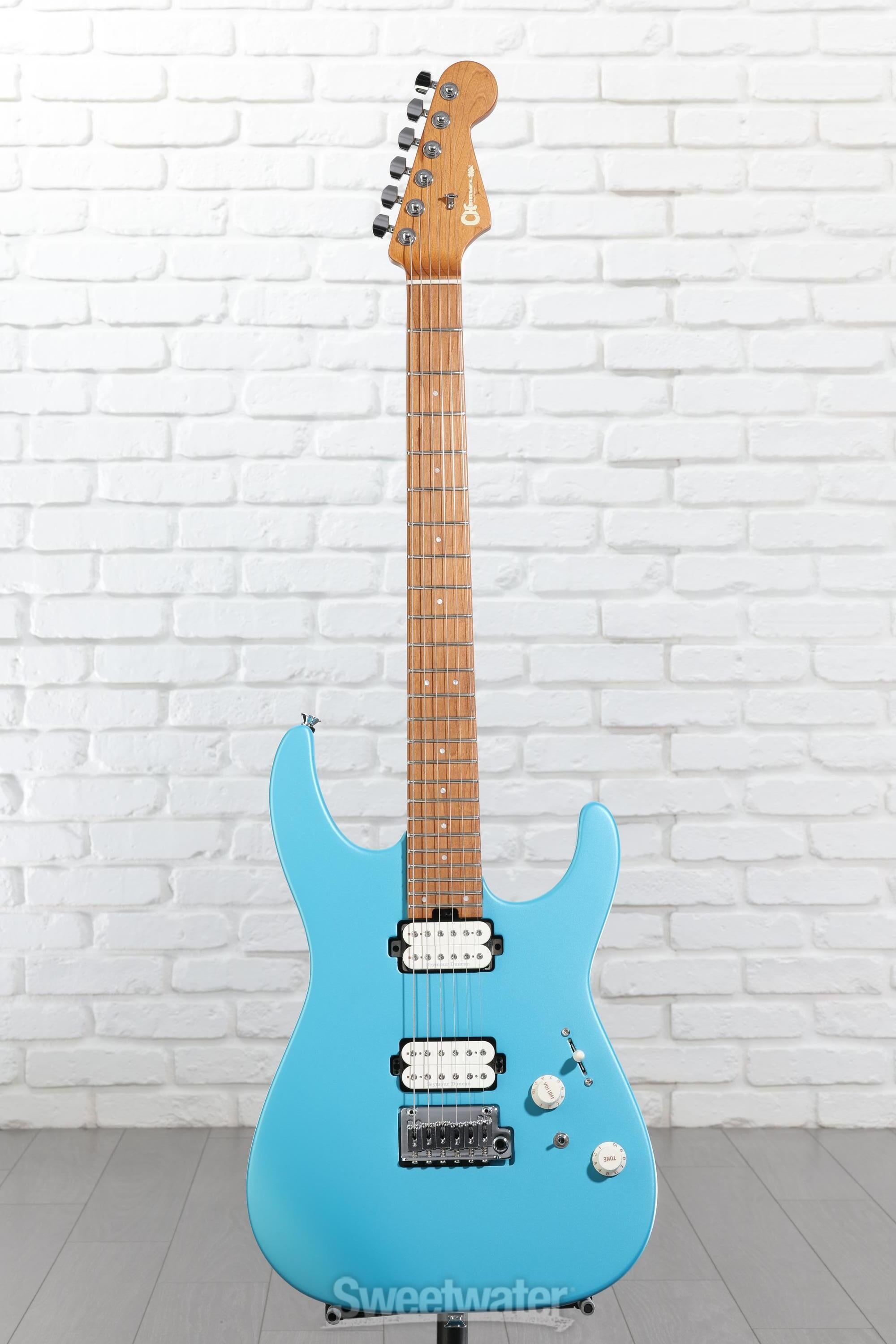ほぼ新品CHARVEL Pro-Mod DK24 HH 2PT Blue Charvel Pro-Mod DK24 HH 2PT Electric Guitar - Matte Blue Frost