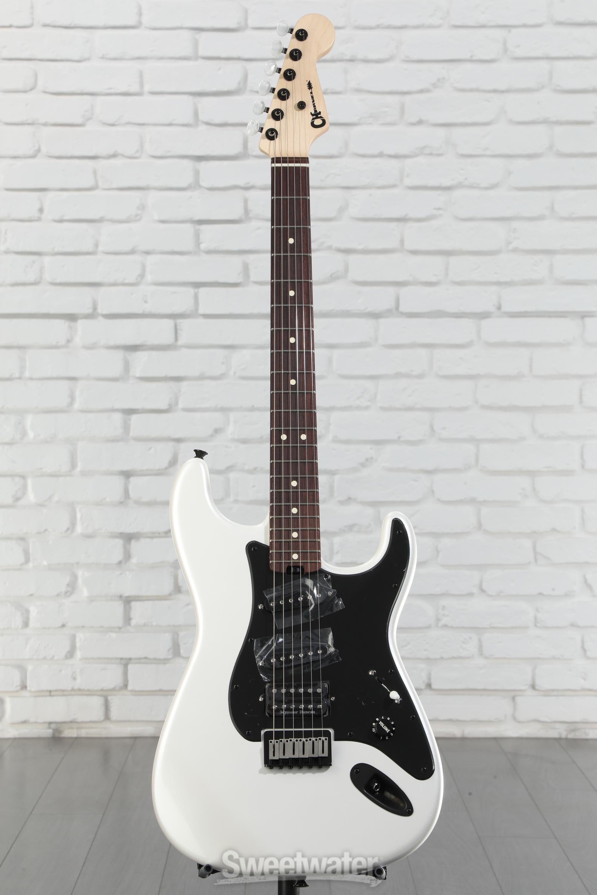 Charvel Jake E. Lee Signature Pro-Mod So-Cal Style 1