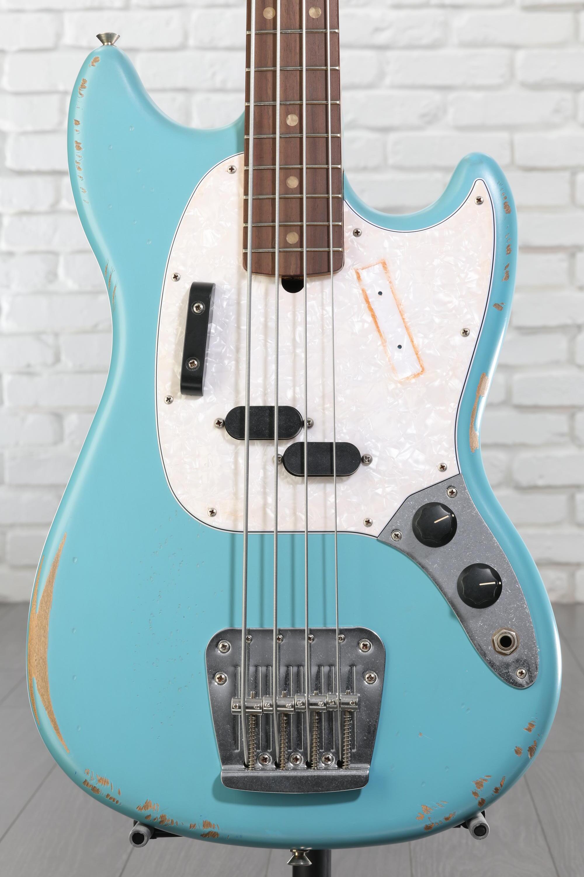 Fender JMJ Road Worn Mustang Bass Guitar - Faded Daphne Blue
