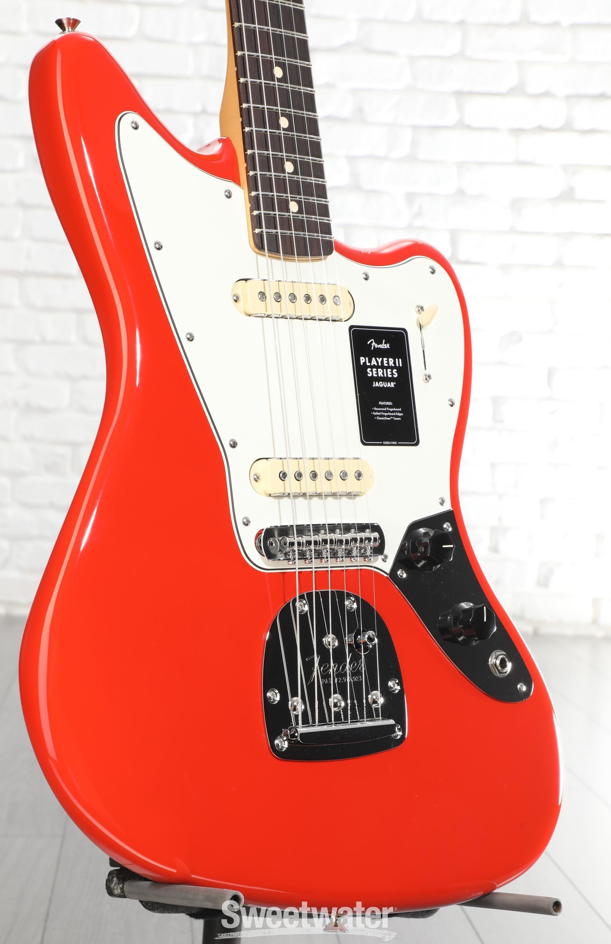 ギター FENDER Mexico PLAYER SERIES JAGUAR Fender Player Jaguar - Black with Pau Ferro Fingerboard | Sweetwater