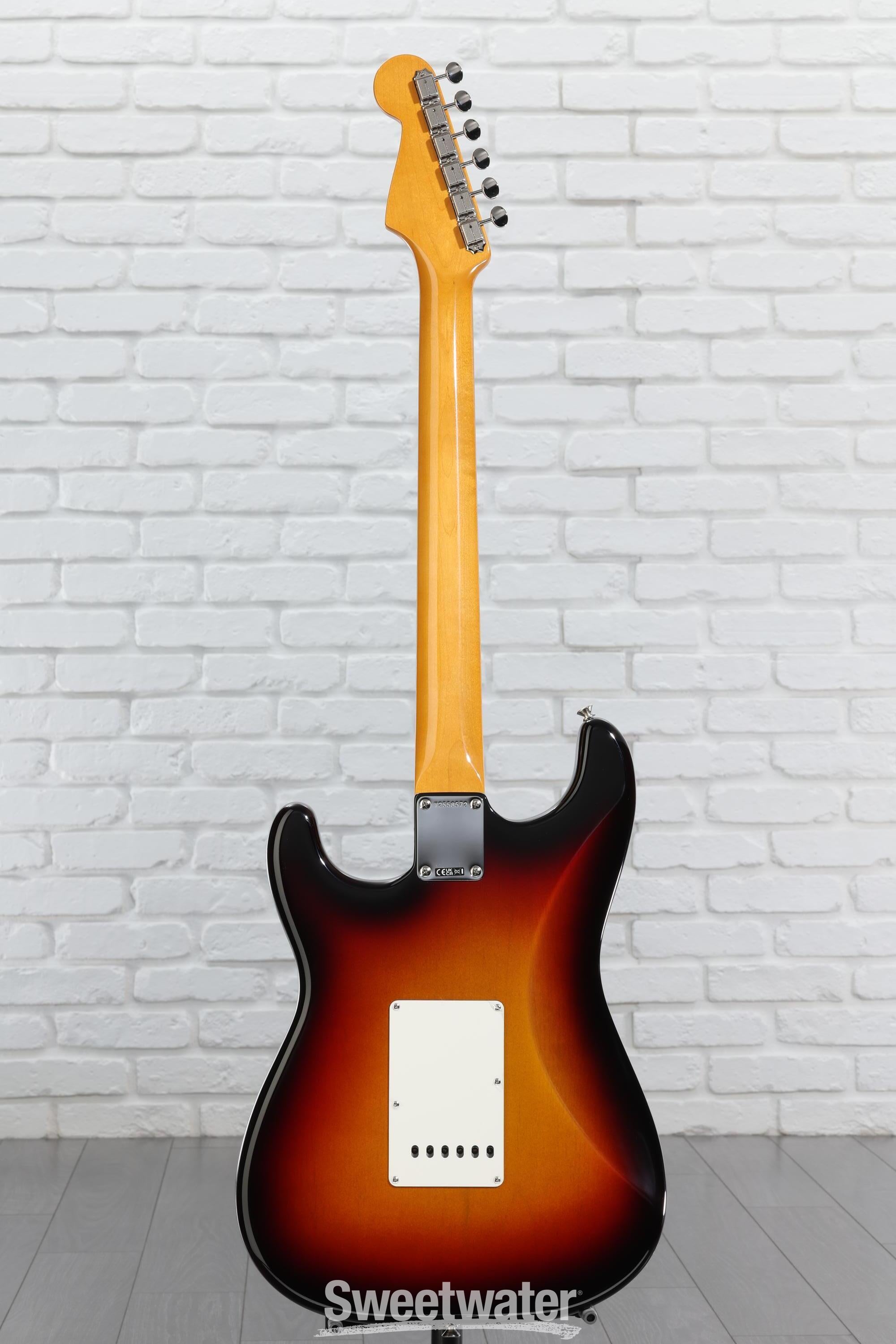 ギター Fender American Vintage II Stratocaster Fender American Vintage II 1961 Stratocaster Review: Closet