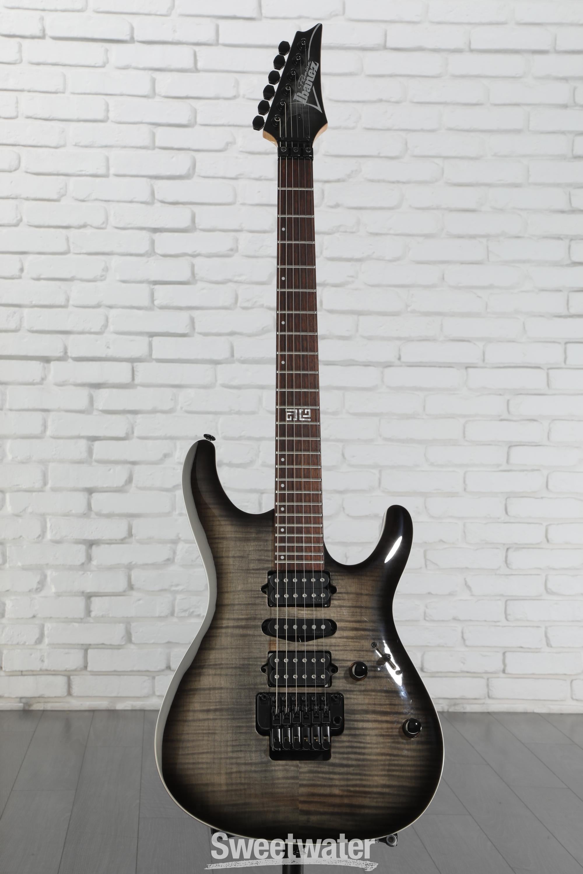 ギター Ibanez kiko 10p Ibanez Kiko Loureiro Signature KIKO10P Electric Guitar Trans