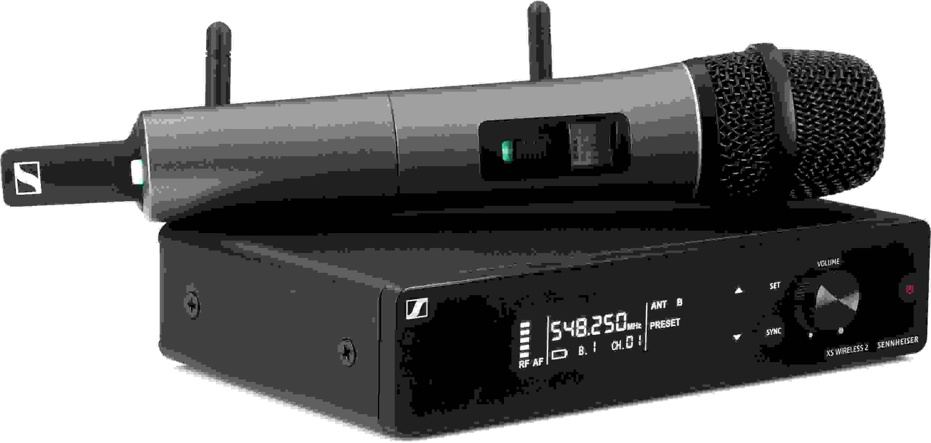 Sennheiser XSW 2-835 Wireless Handheld Microphone System - A Range