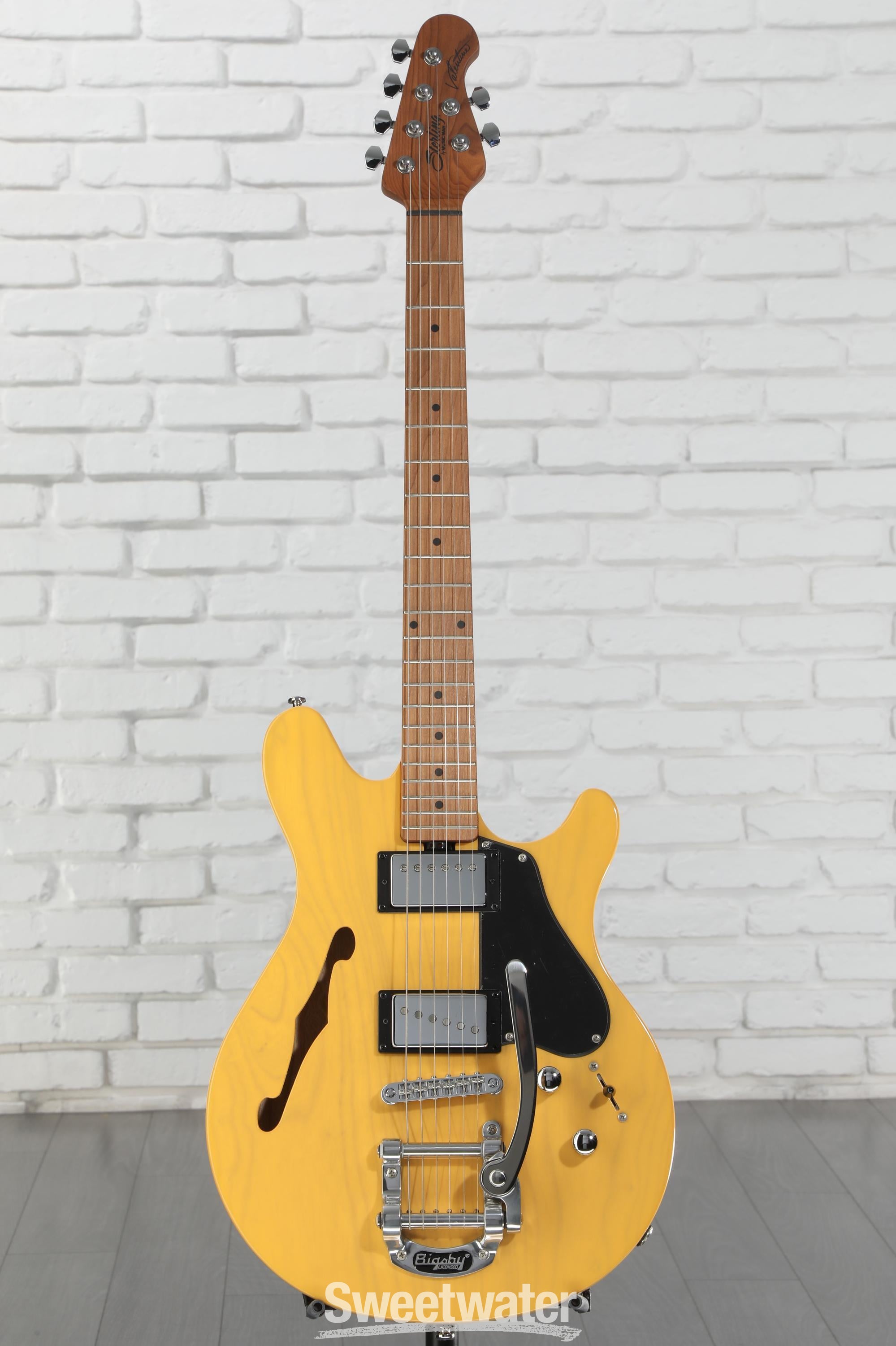ギター MusicMan  Valentine Chambered guitar Sterling By Music Man Valentine Chambered Semi-hollowbody Electric