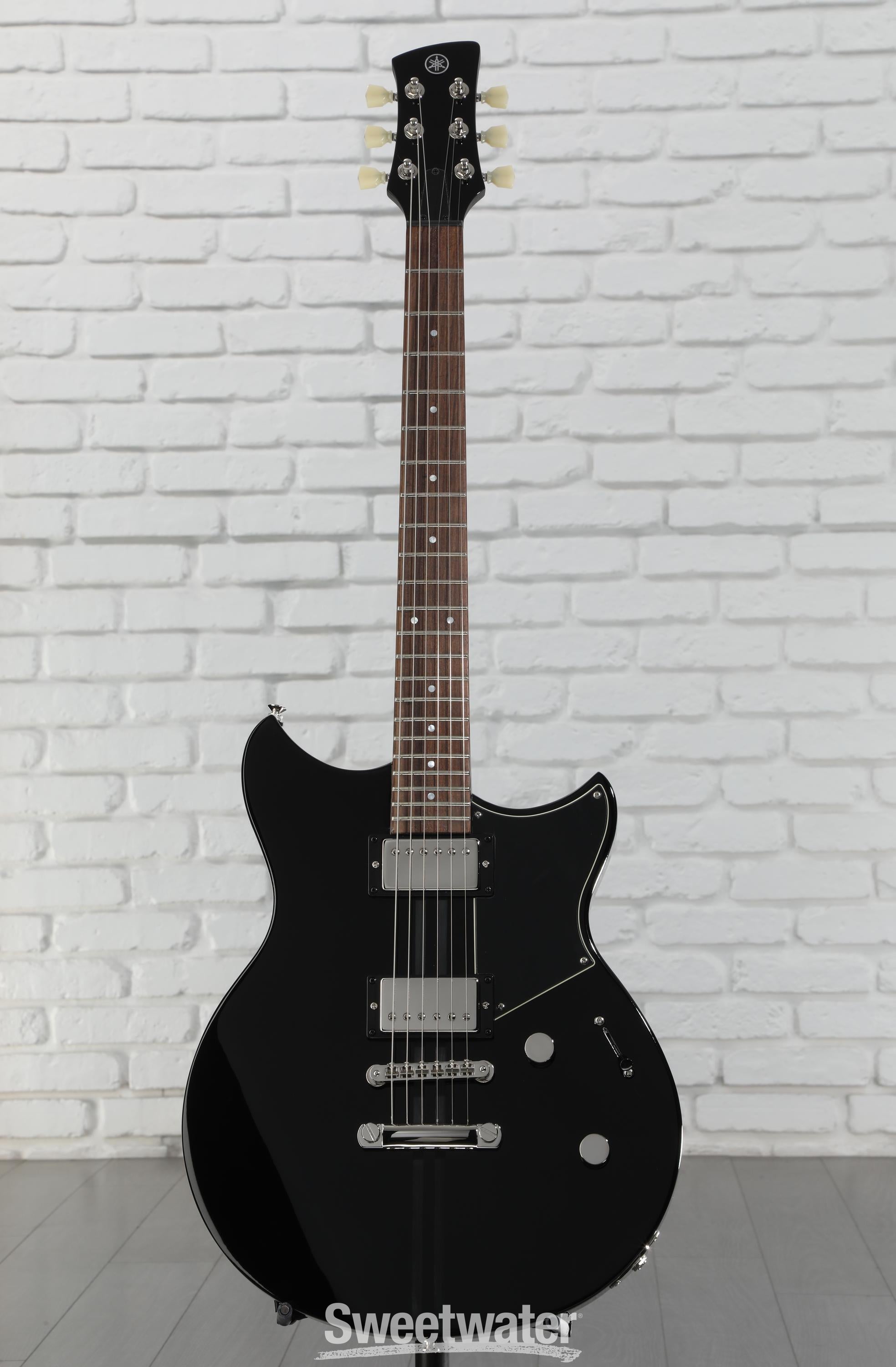 ギター YAMAHA REVSTAR ELEMENT RSE20 BL Amazon.com: Yamaha Revstar Element RSE20 BL Electric Guitar