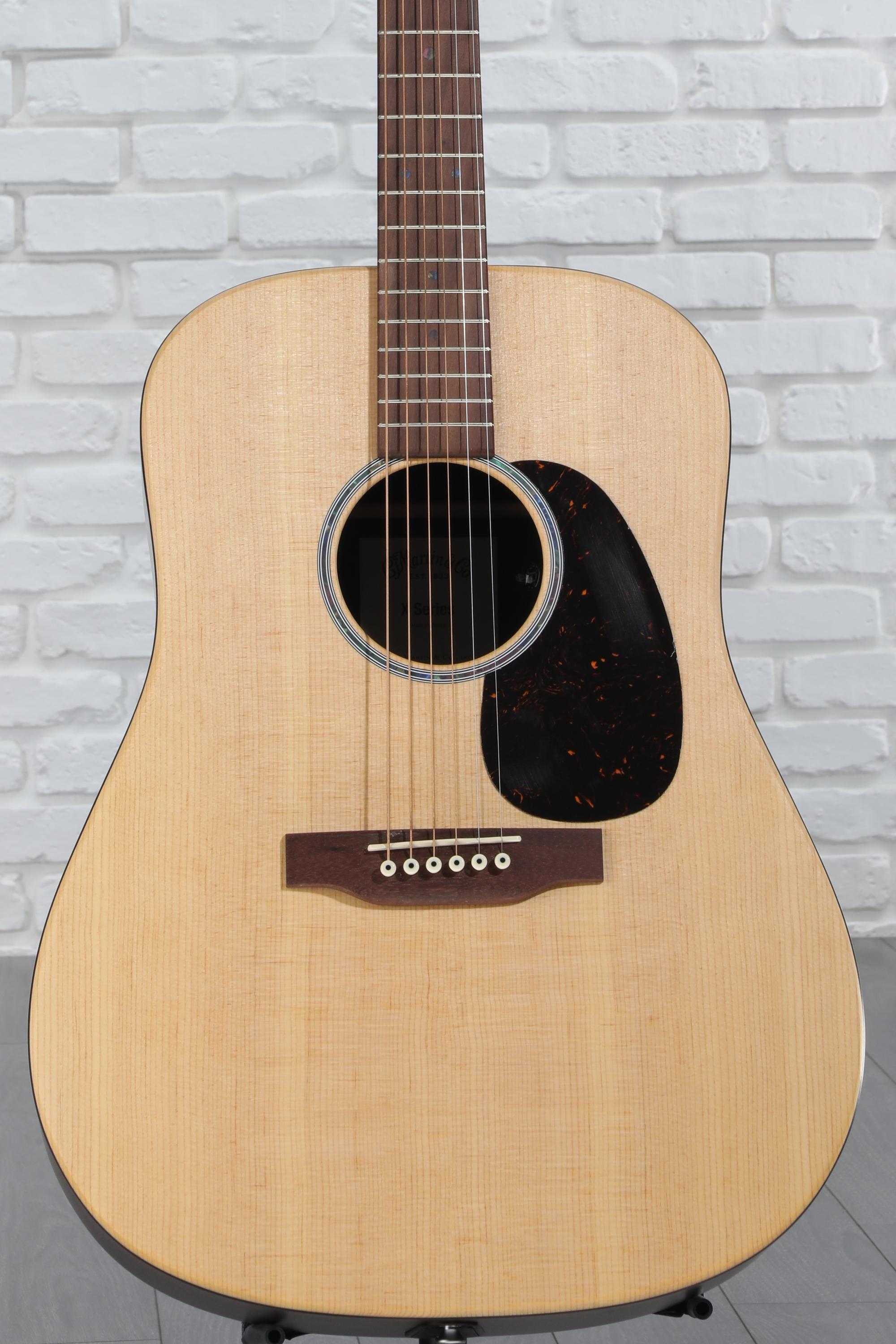 ギター Martin Guitars: A Technical Reference Amazon.co.jp: Martin Guitars: A Technical Reference (2