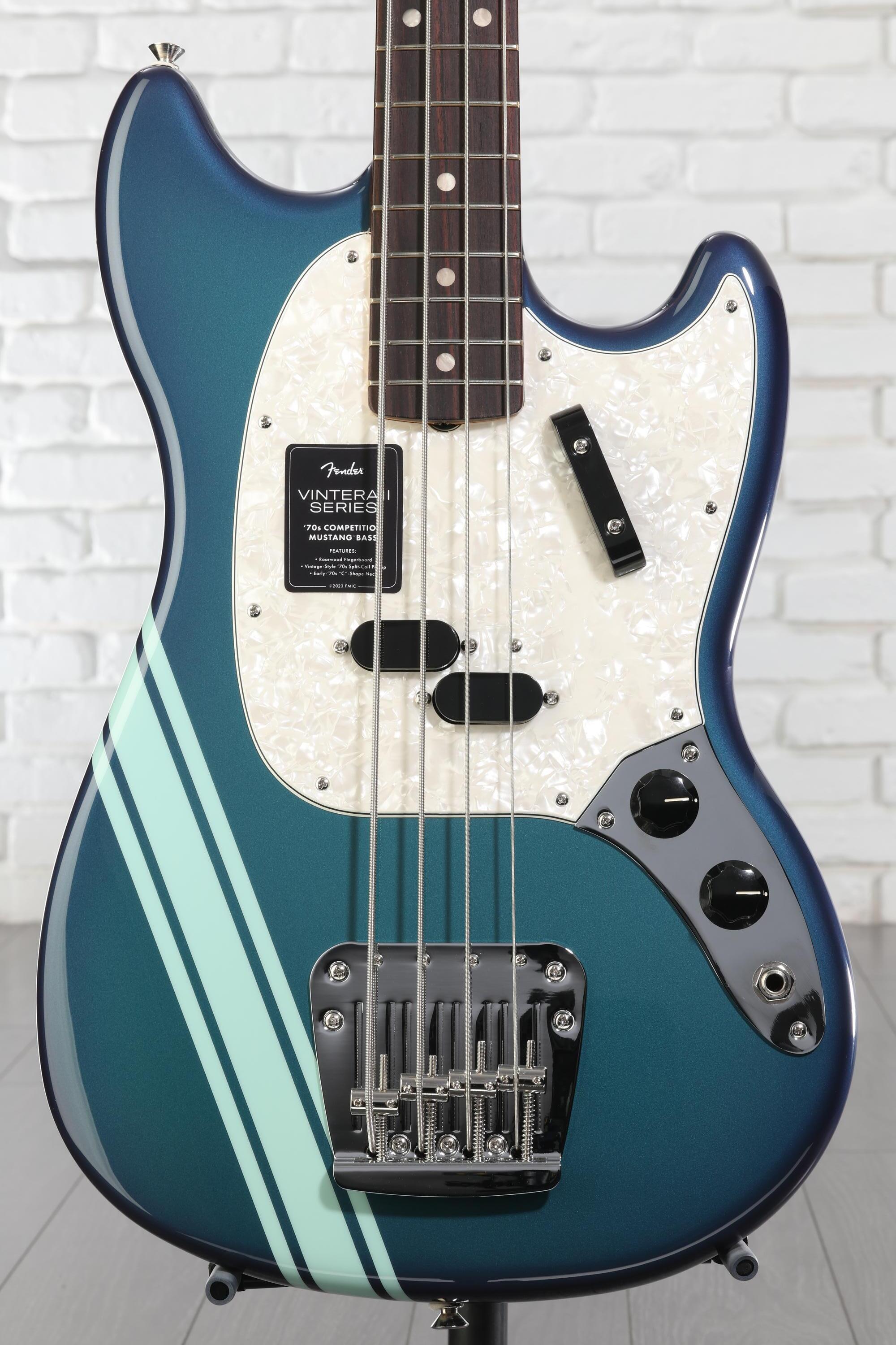 Fender Vintera II '70s Mustang Bass - Competition Burgundy with