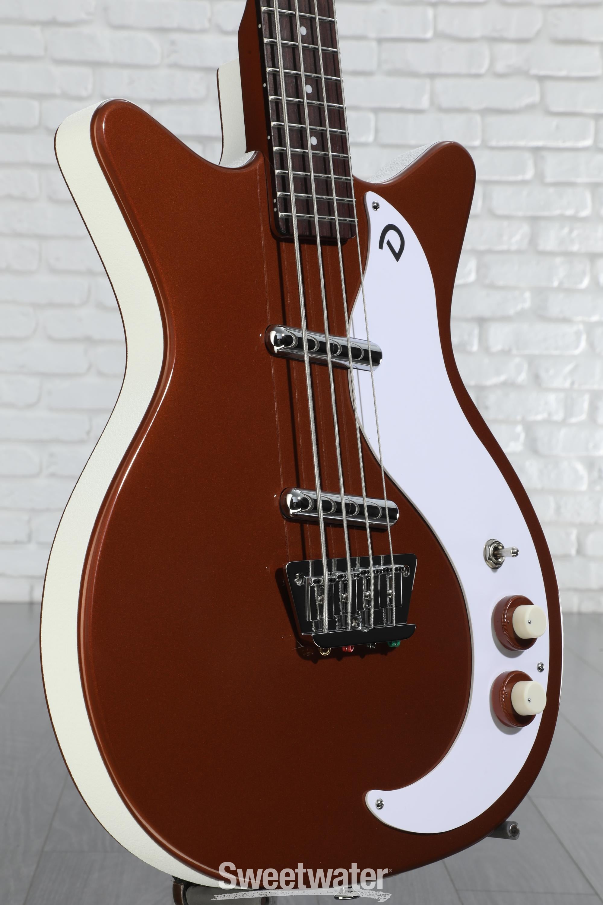 Danelectro　59DC Danelectro '59DC Short Scale Bass Guitar - Copper | Sweetwater