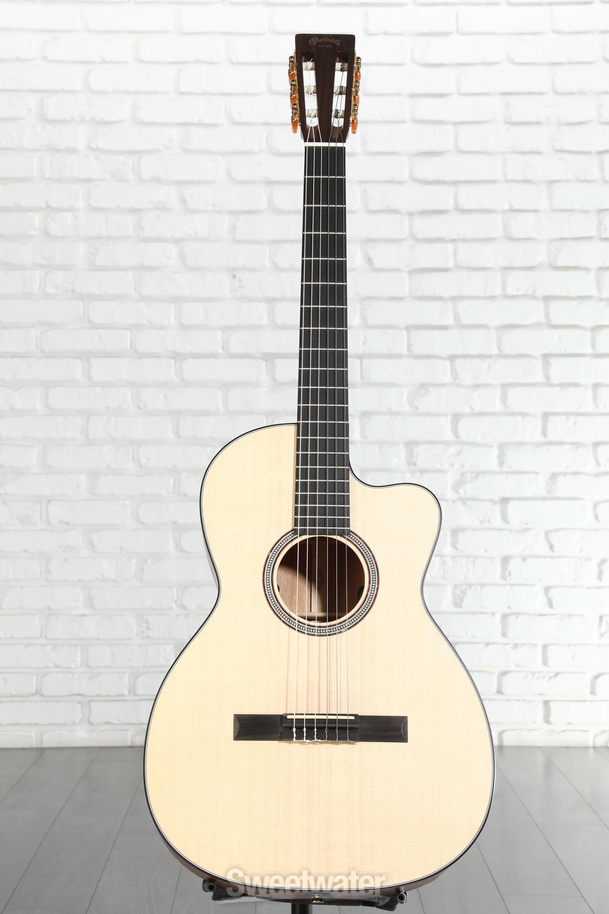 Martin 000C12-16E Acoustic-electric Nylon-string Guitar - Natural