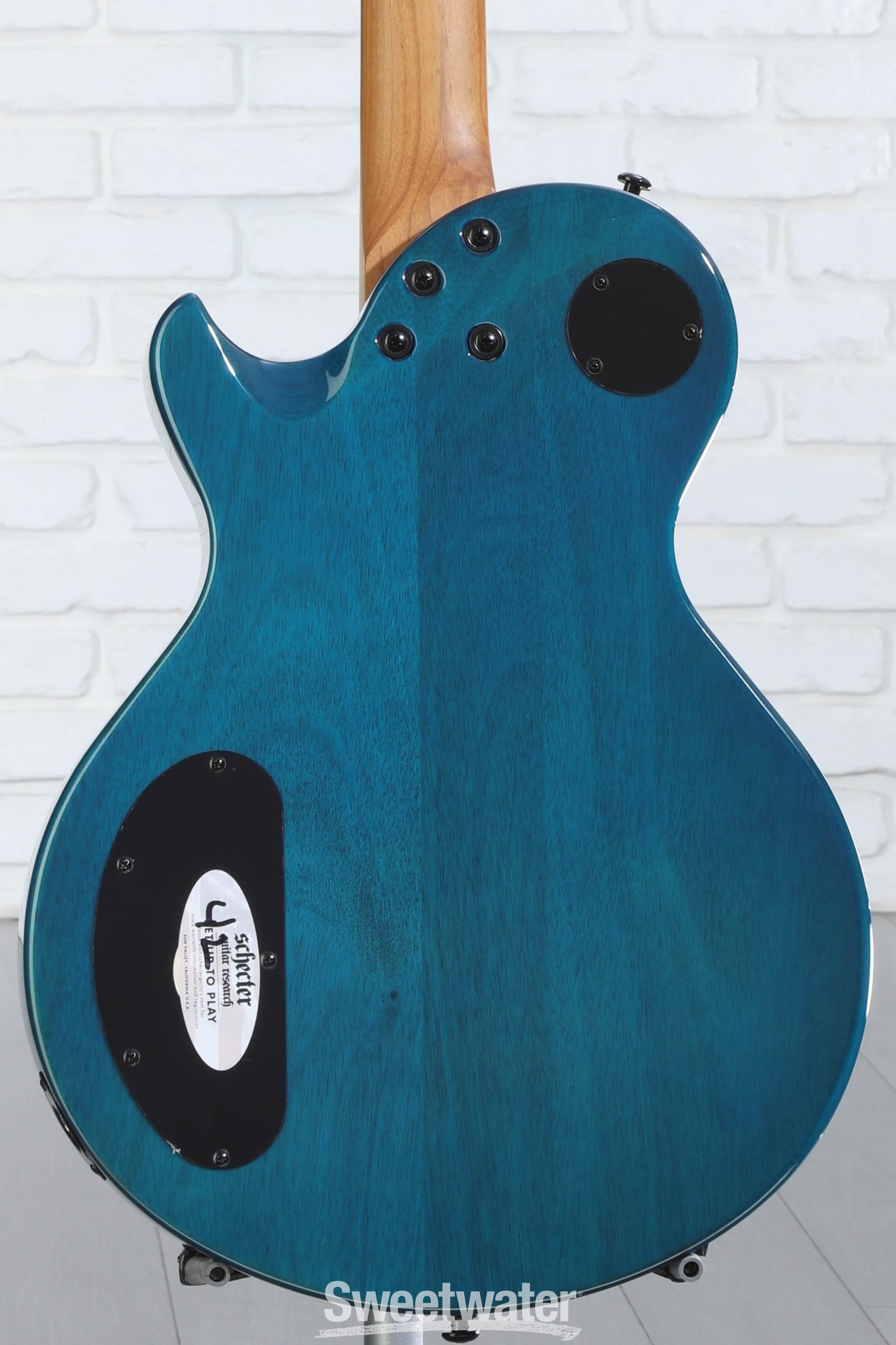 Schecter Solo-II Standard Electric Guitar - Ocean Blue Burst Schecter Solo-II Standard Electric Guitar - Ocean Blue Burst
