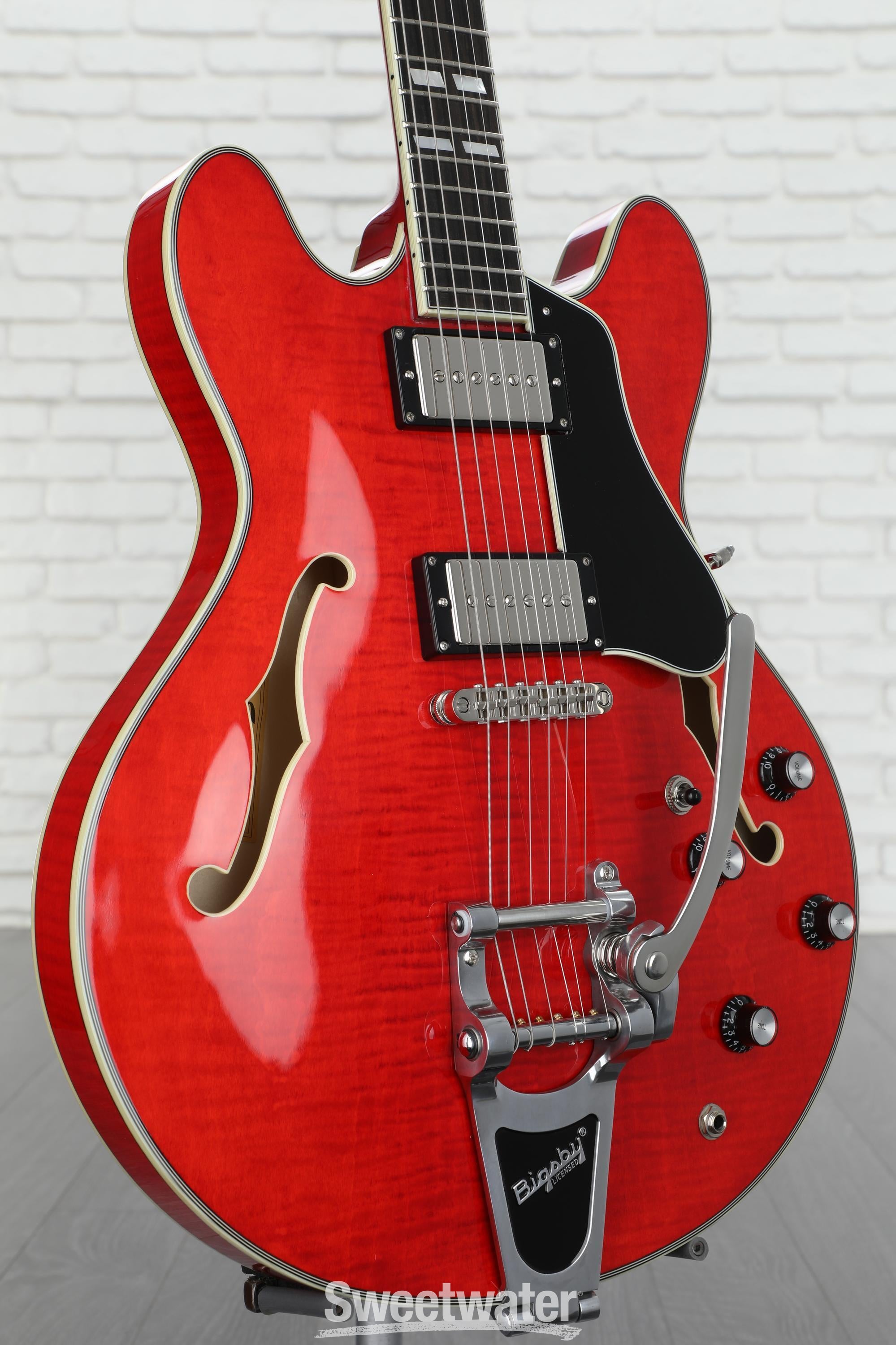 Eastman T486 セミアコースティックギター チェリーレッド t486-thinline-laminate-tout-