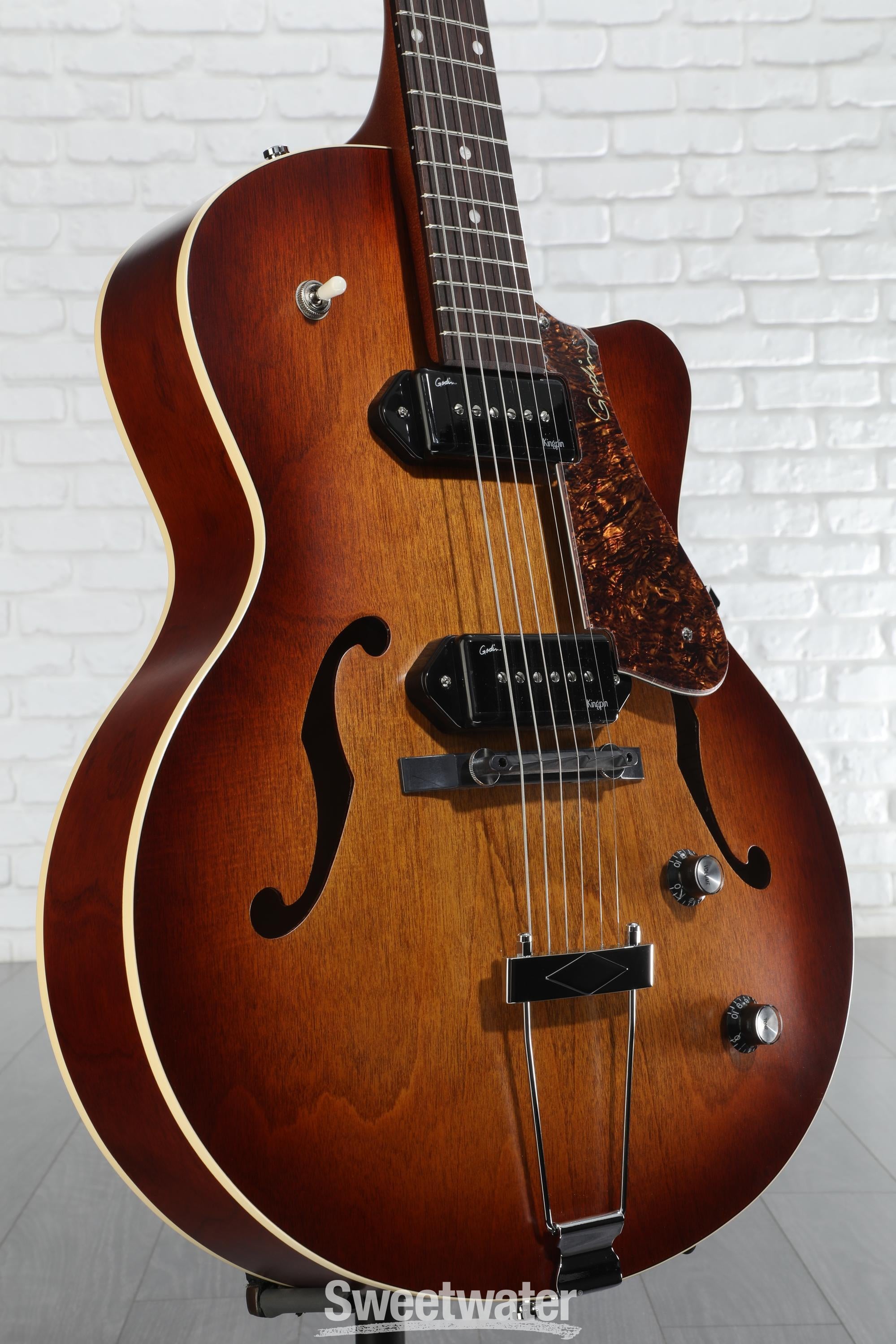 ゴダンエレキギター　5th Avenue ＣＷ　Kingpin Ⅱ 5th Avenue CW Kingpin II Cognac Burst | Godin Guitars