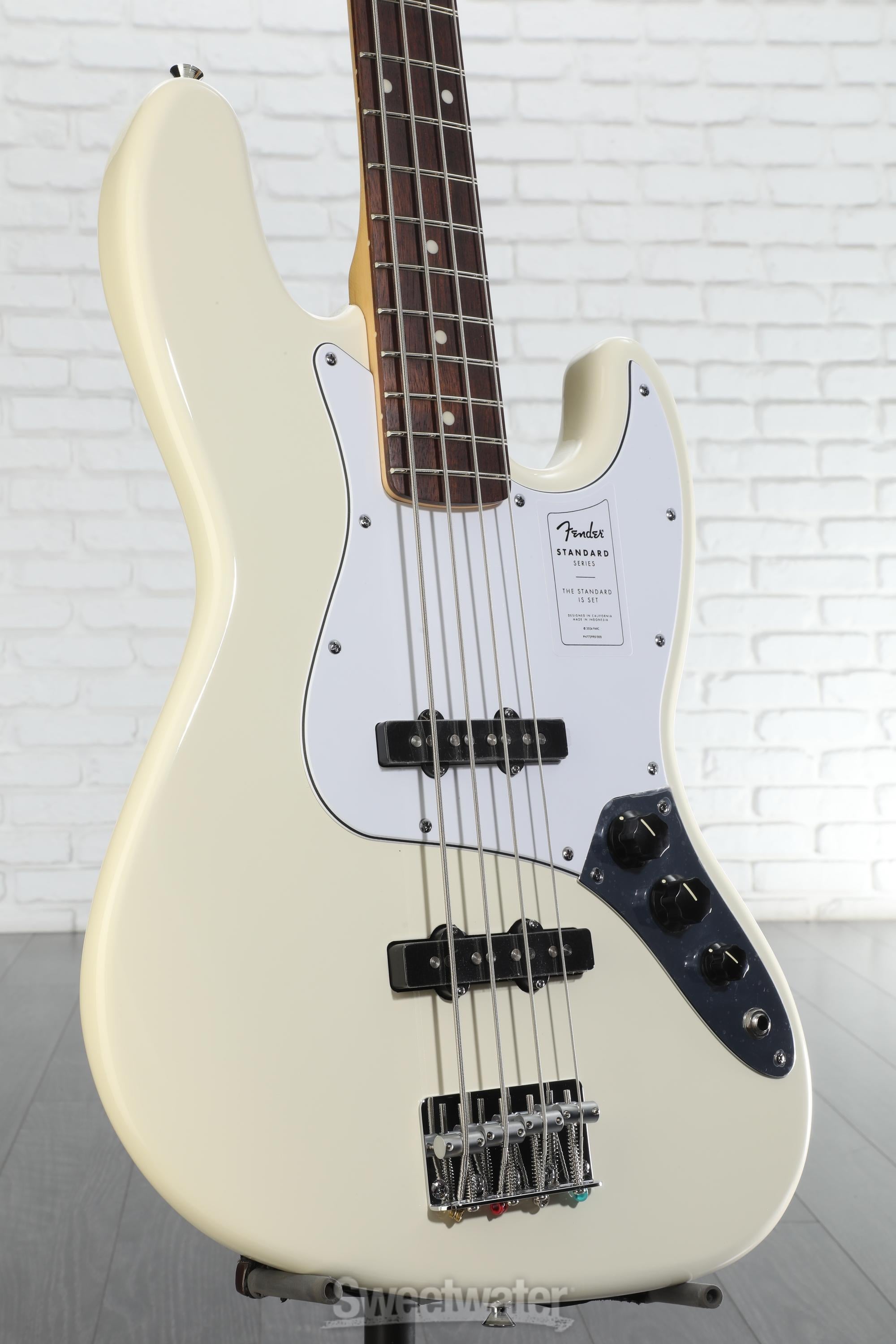 Fender Jazz Bass ホワイト 0266840505-