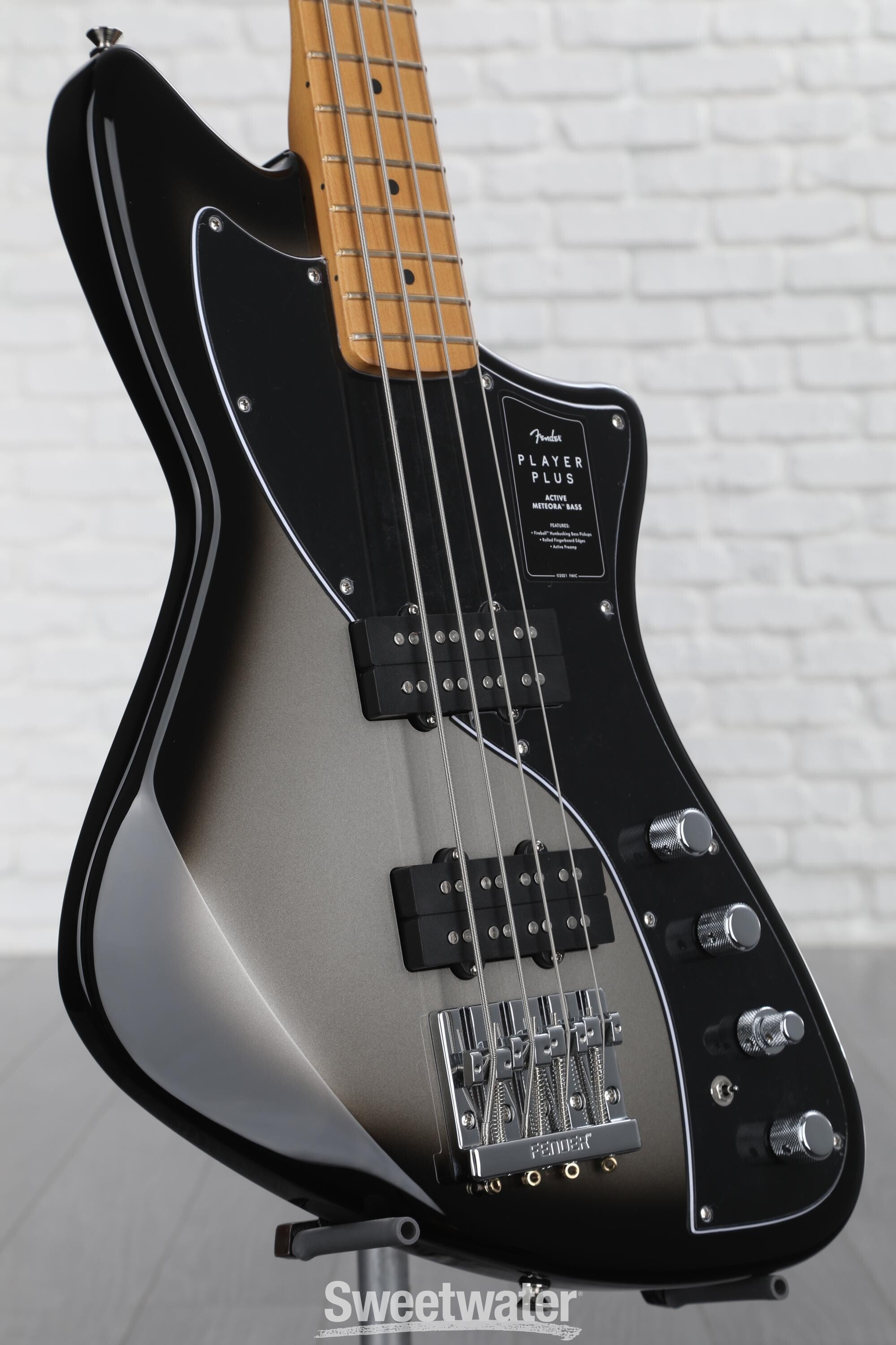 Fender Player Plus Active Meteora Bass - Silverburst with Maple 