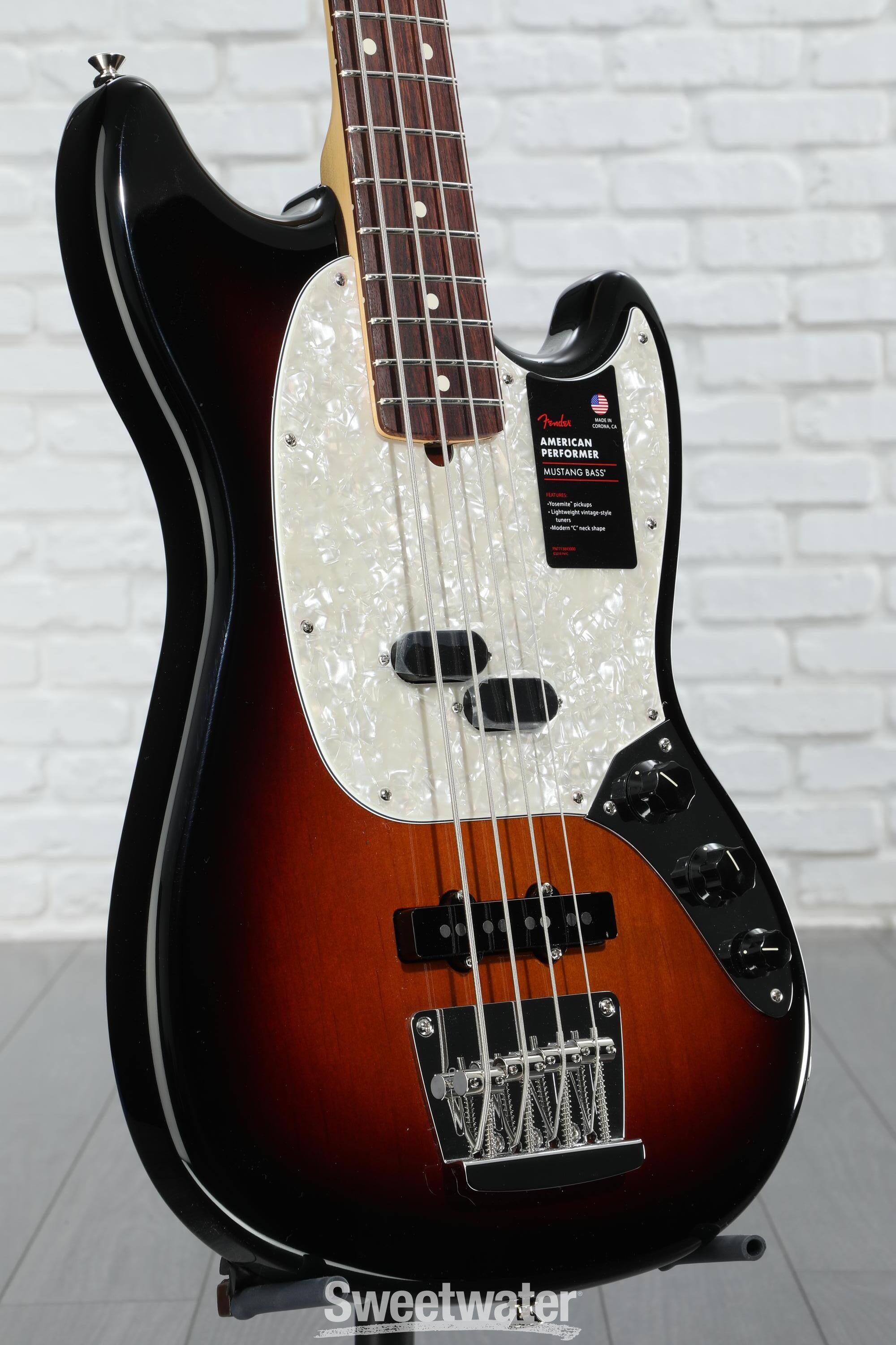 Fender American Performer Mustang Bass Rosewood Fingerboard