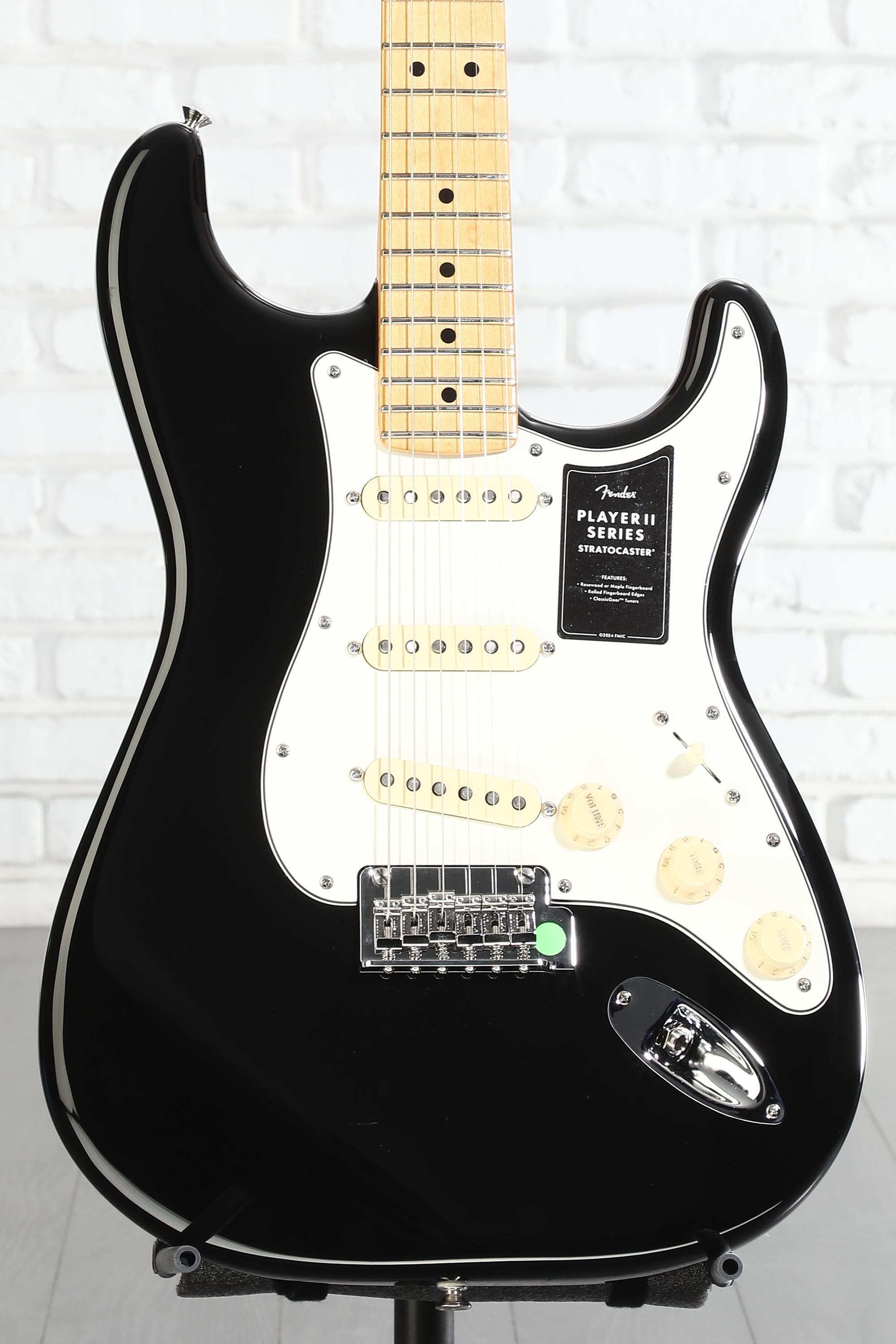 Fender Player II Series Stratocaster 黒 Fender Player II Stratocaster Electric Guitar - Black with Maple
