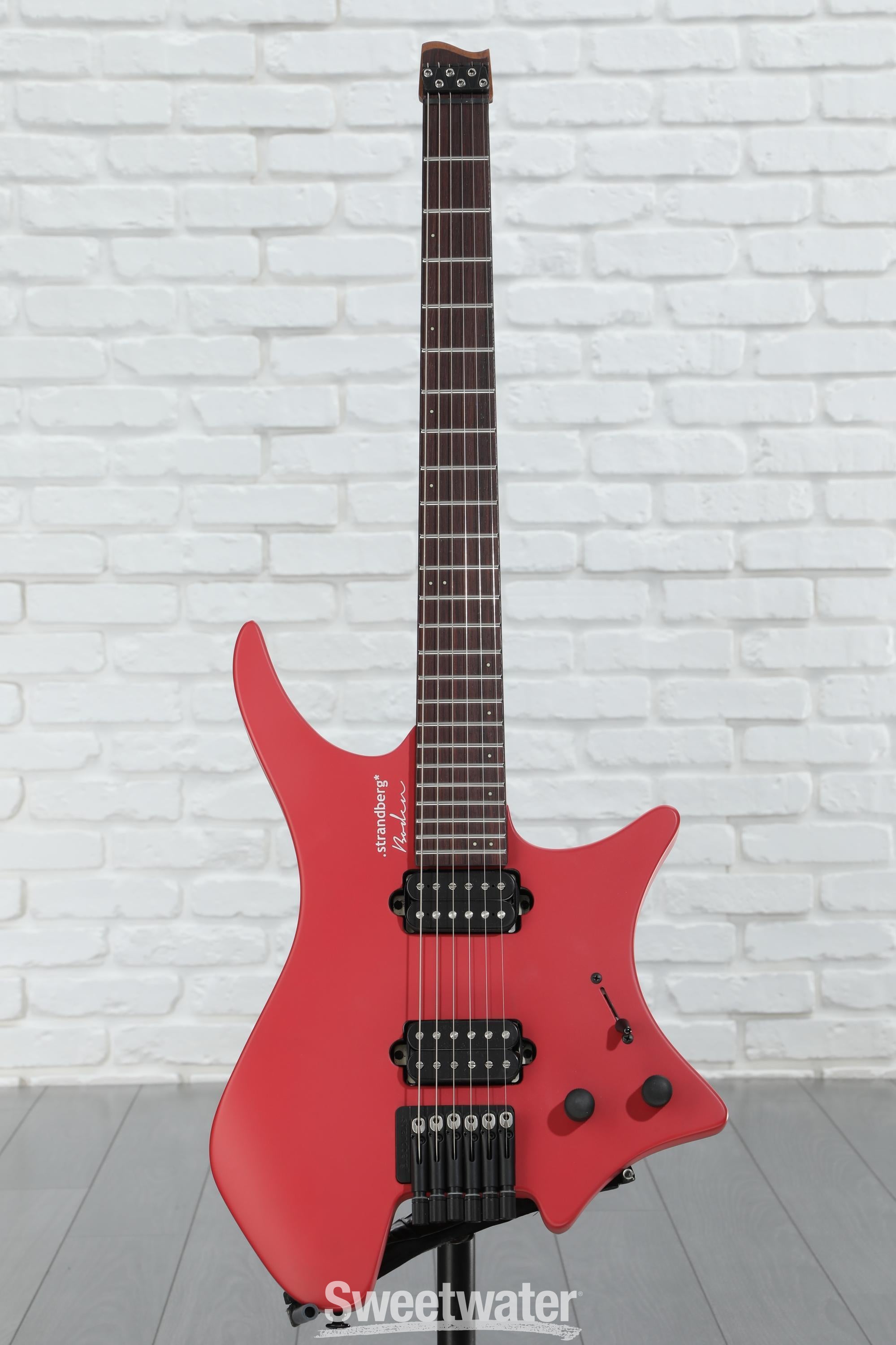 Strandberg Boden Essential 6 Astro Dust Headless guitar