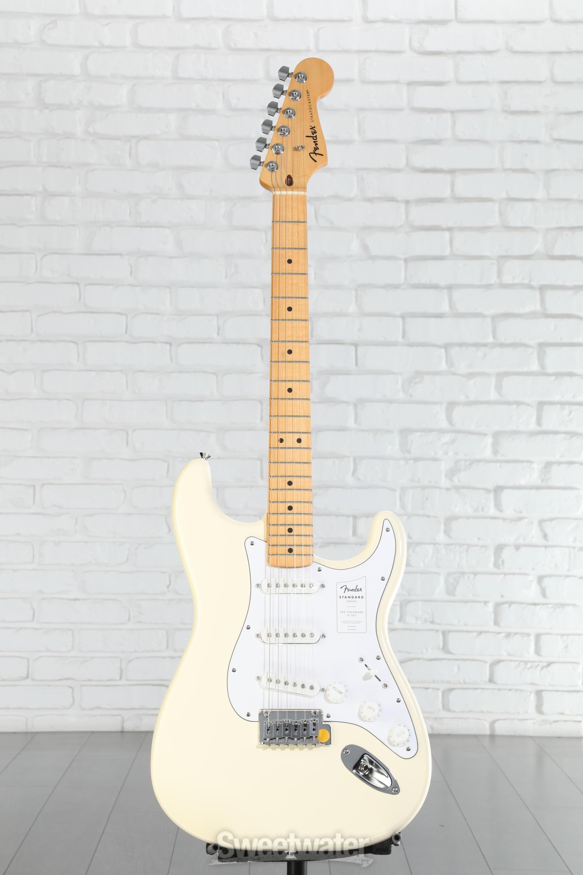 ギター Fender Standard Stratocaster UG White Fender Standard Stratocaster Electric Guitar - Olympic White