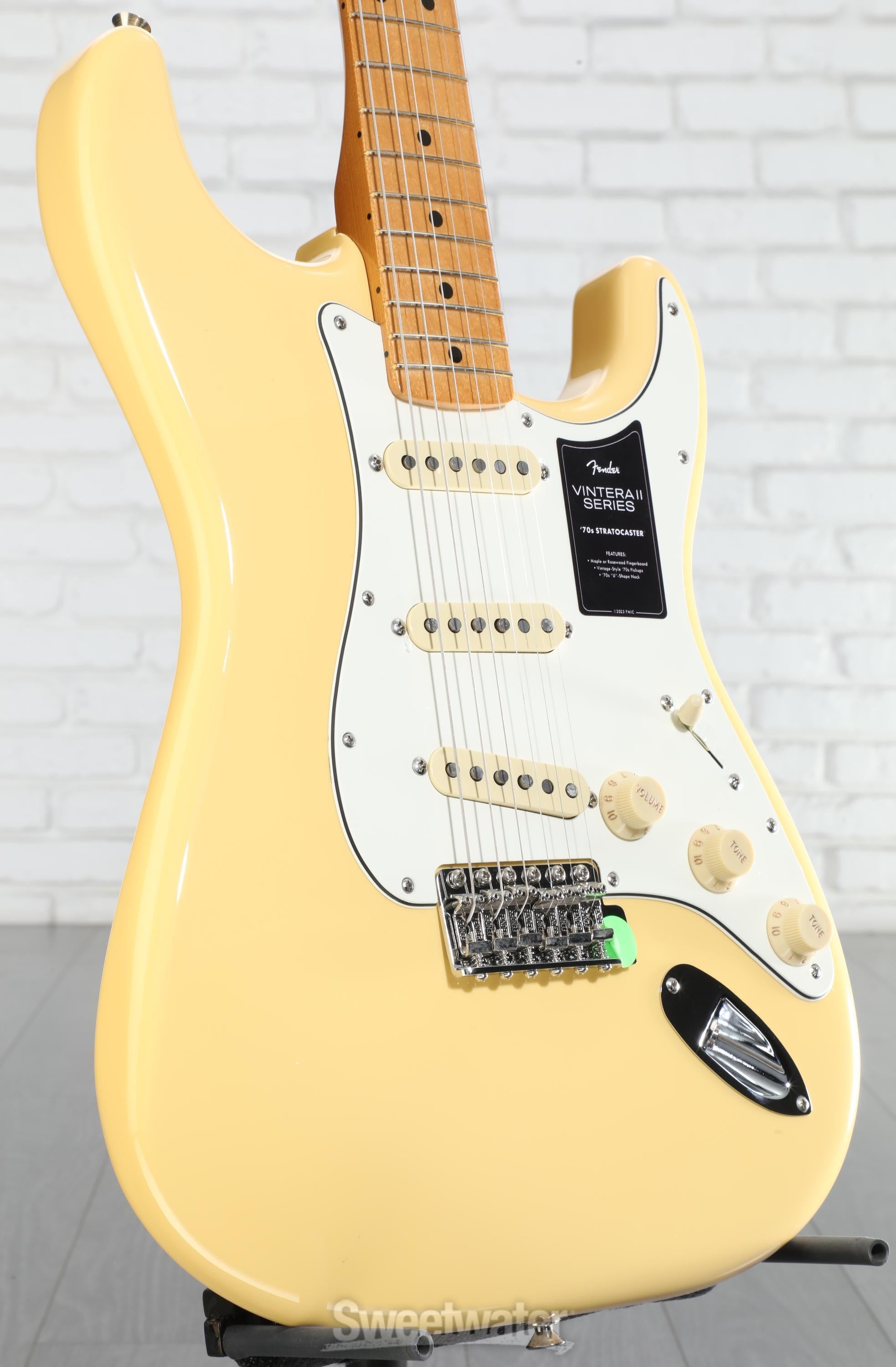 Fender Vintera II '70s Stratocaster Electric Guitar - Vintage