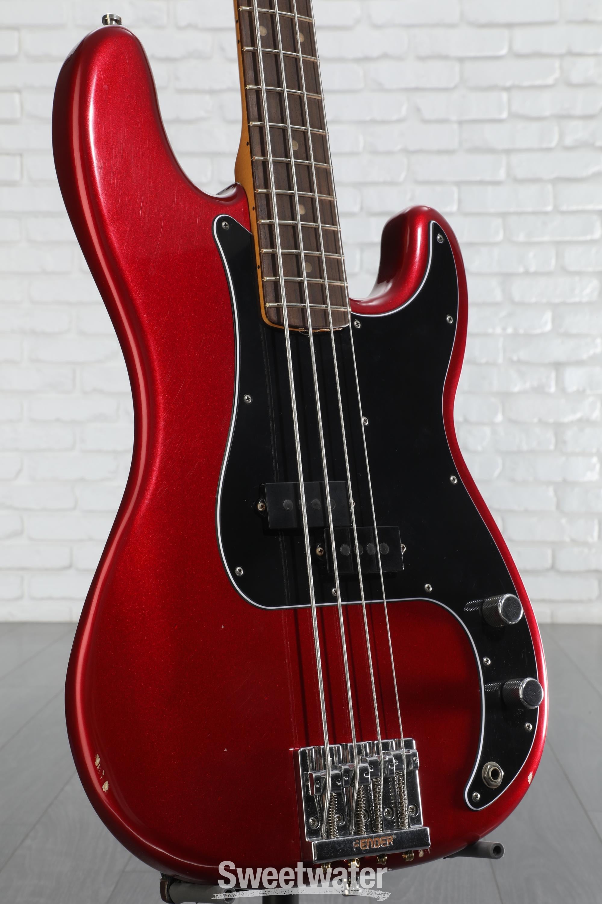 ベース Fender Road Worn NATE MENDEL P BASS Fender Signature Nate Mendel Road Worn Precision Bass in