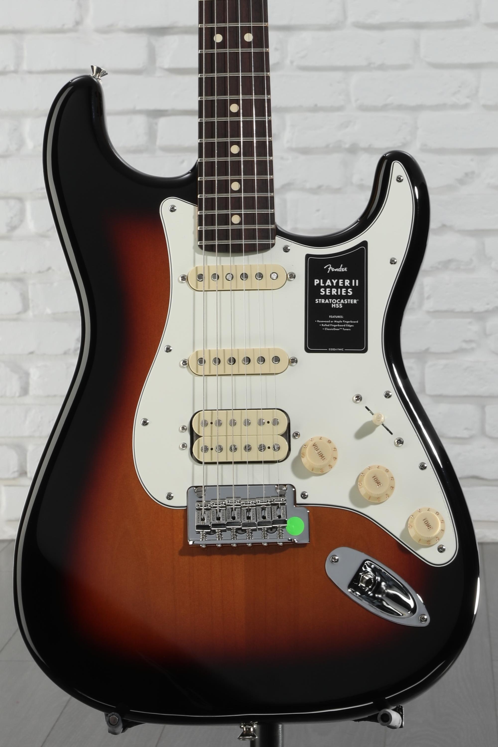 Fender Player Stratocaster HSS PT MN ケース Fender Player Stratocaster HSS PT MN ケース Fender Player II