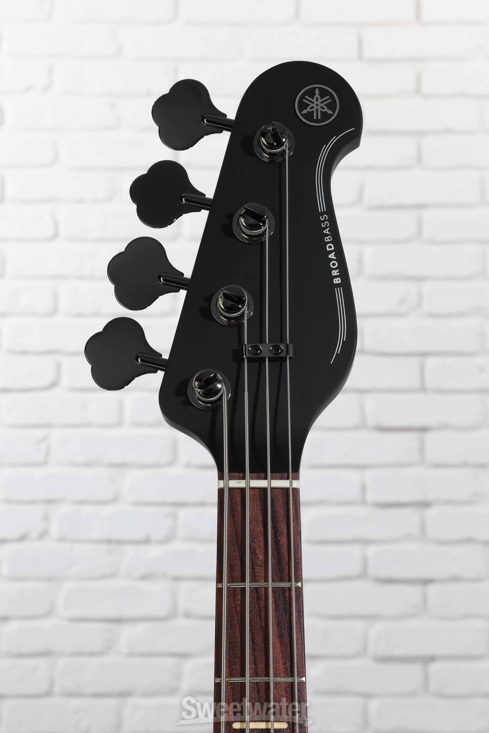 Yamaha BB734A 4-string Bass Guitar - Translucent Matte Black