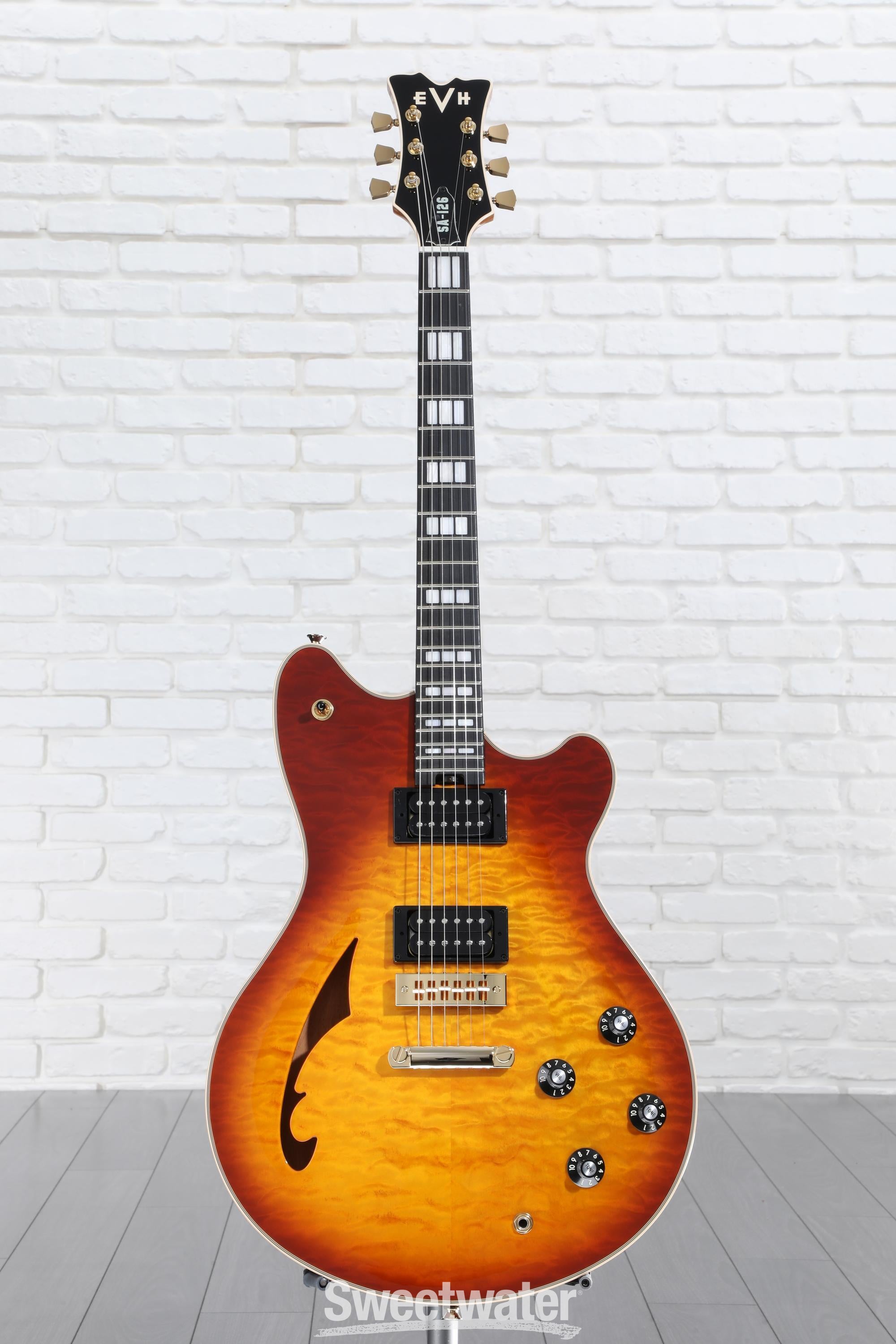 EVH SA-126 Special Quilted Maple Electric Guitar - Tobacco Burst