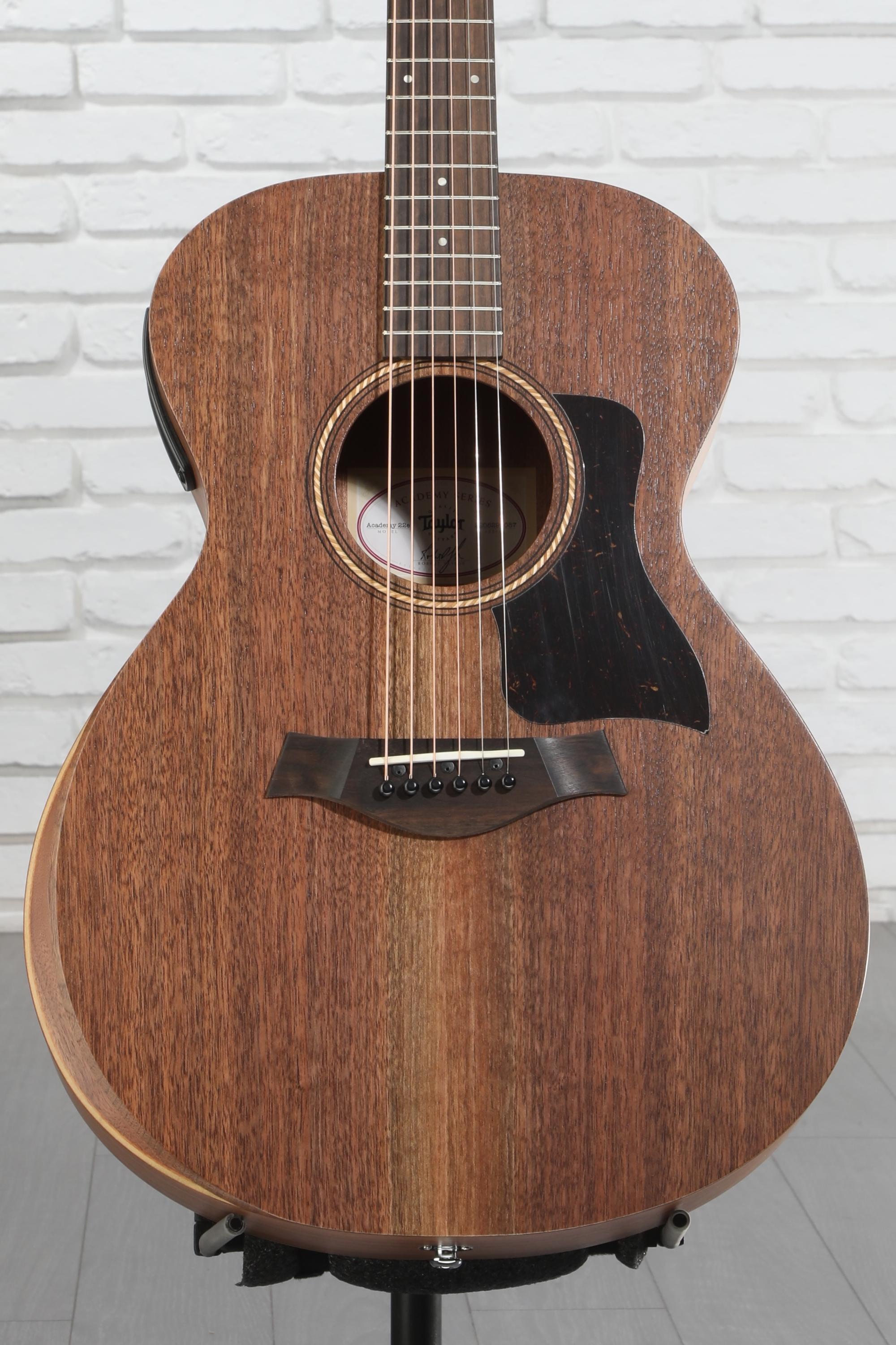 Taylor Academy 22e Acoustic-electric Guitar - Natural | Sweetwater