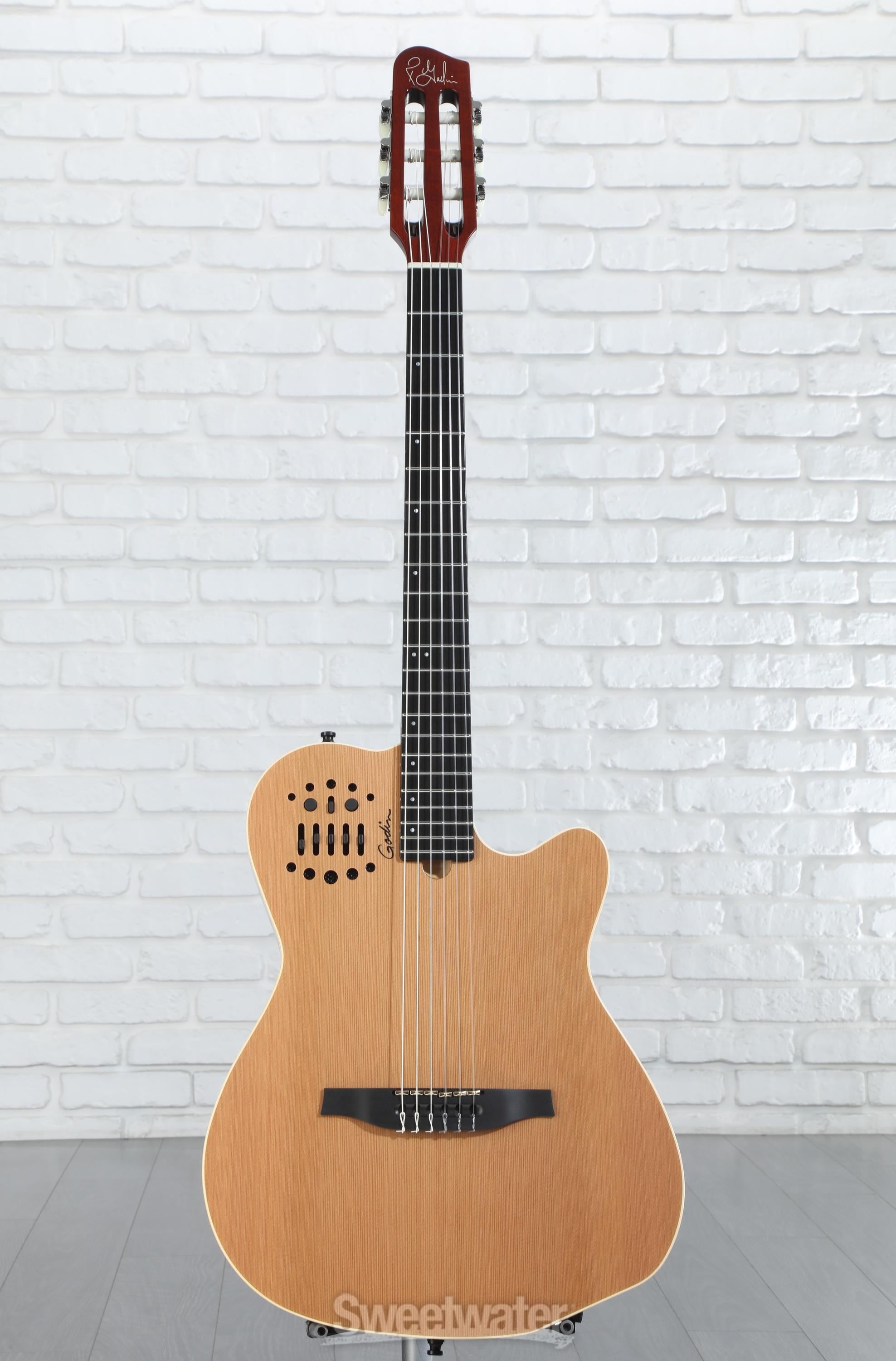 Godin ACS-SA Slim, Nylon String Acoustic-Electric Guitar - Natural  Semi-Gloss | Sweetwater