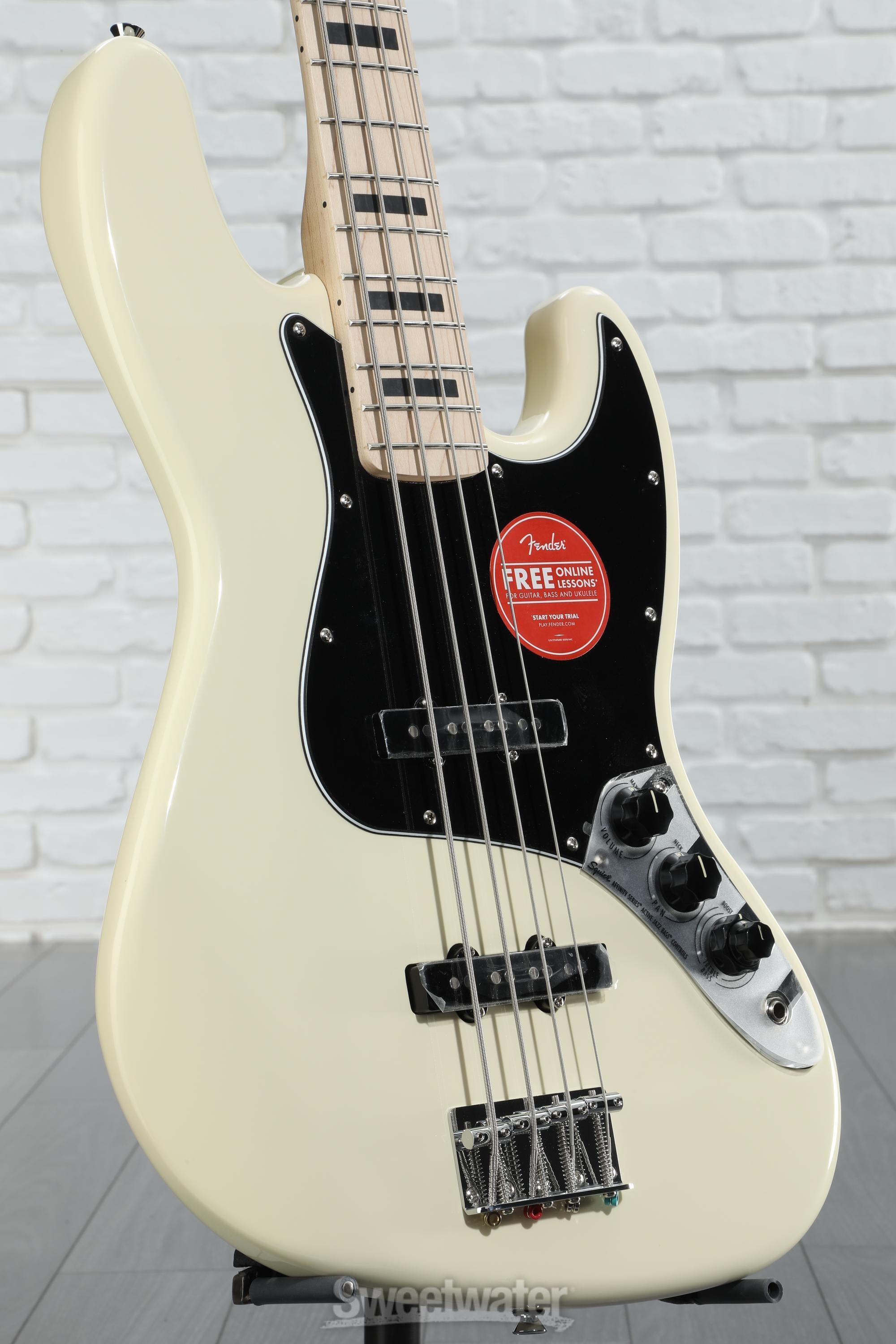 ブランド品専門の Squier Affinity White Olympic - Bass Jazz Active Series ベース