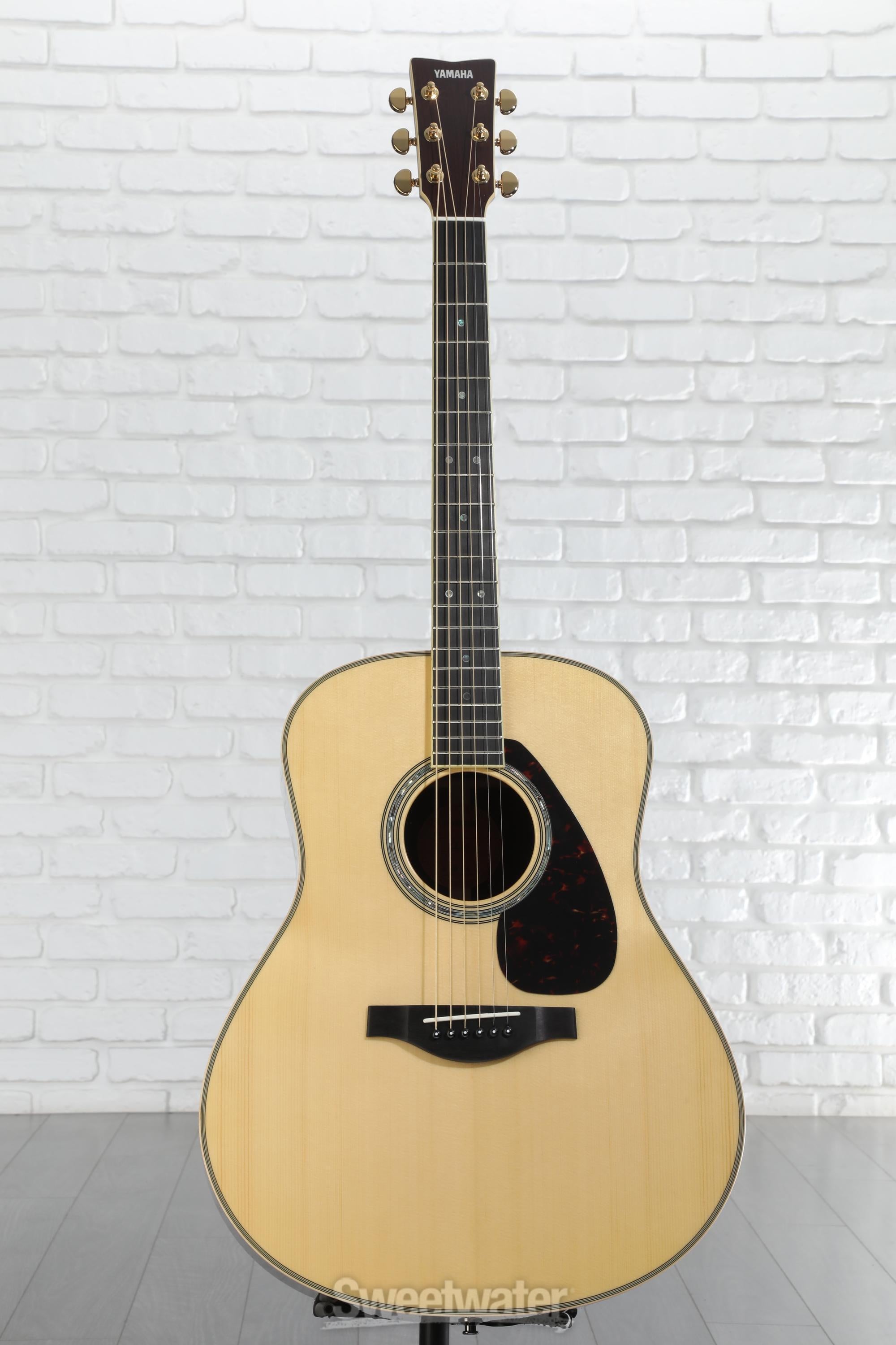 Yamaha LL16 ARE Original Jumbo Acoustic-electric Guitar