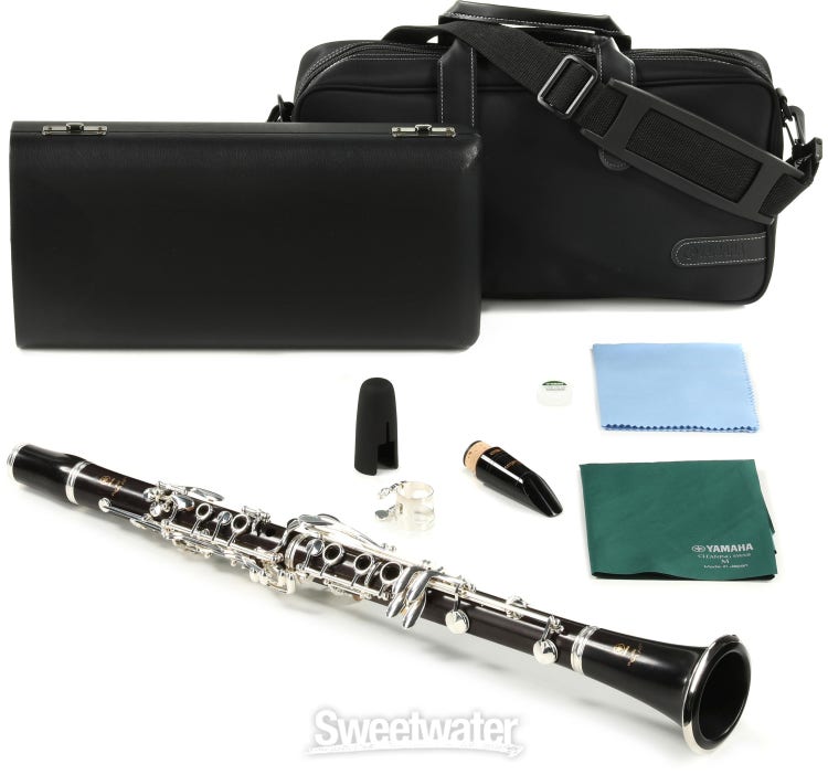 Yamaha YCL-650II Professional Bb Clarinet with Silver-plated Keys