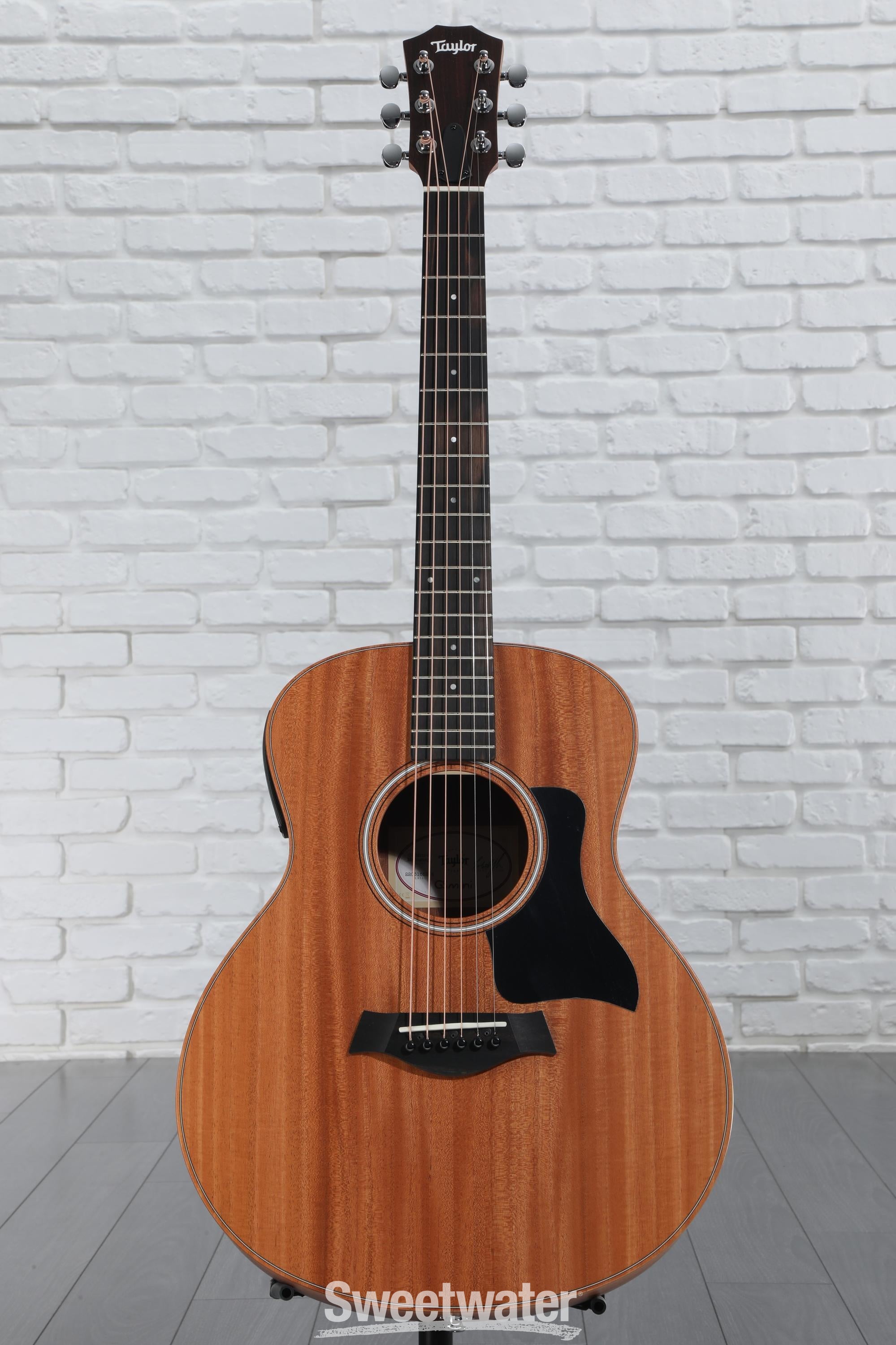 Taylor GS Mini-e Mahogany Acoustic-electric Guitar - Natural