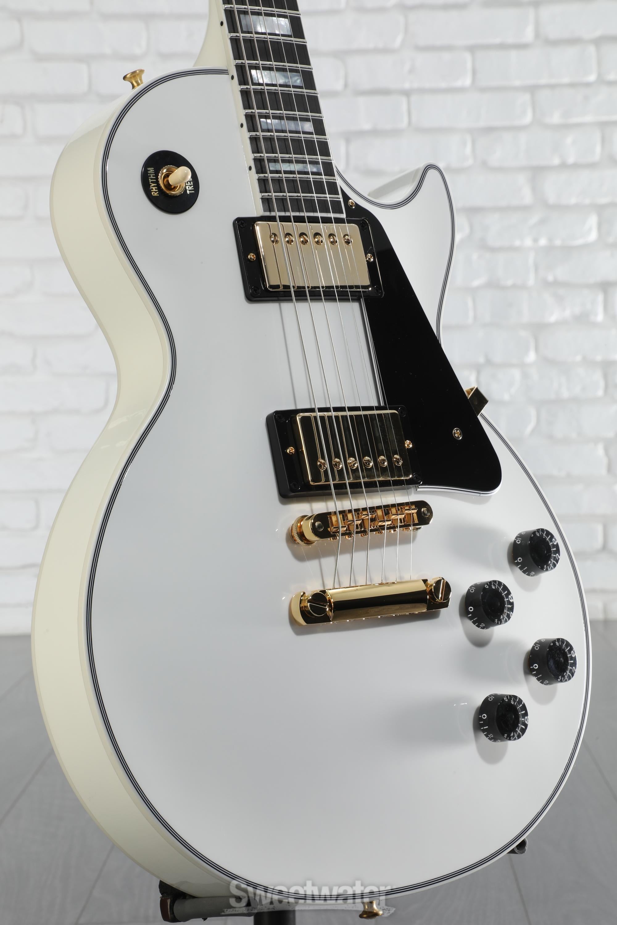 Gibson Custom Les Paul Custom Electric Guitar - Alpine White