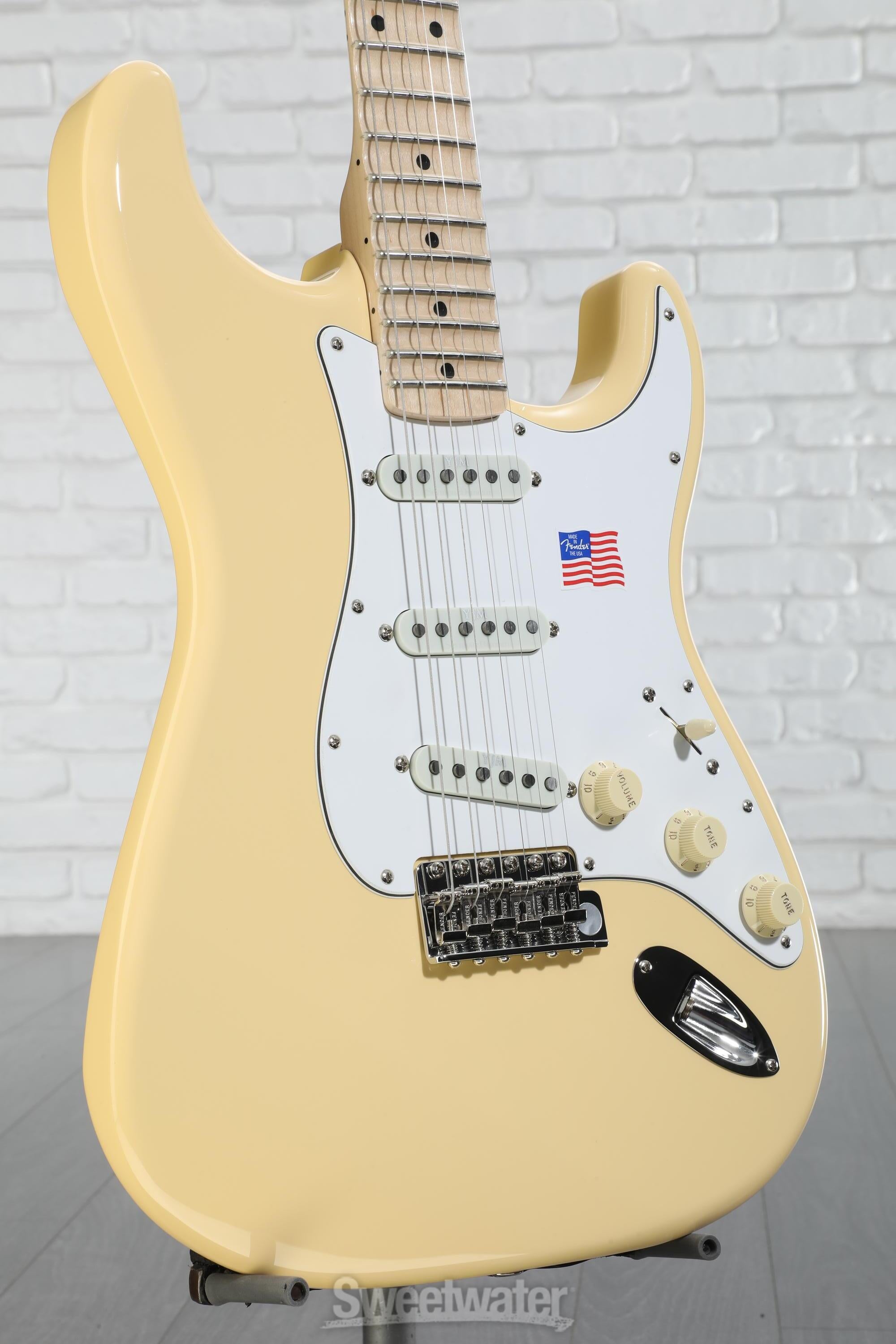 Fender Yngwie Malmsteen Stratocaster Electric Guitar - Vintage White with Maple Fingerboard