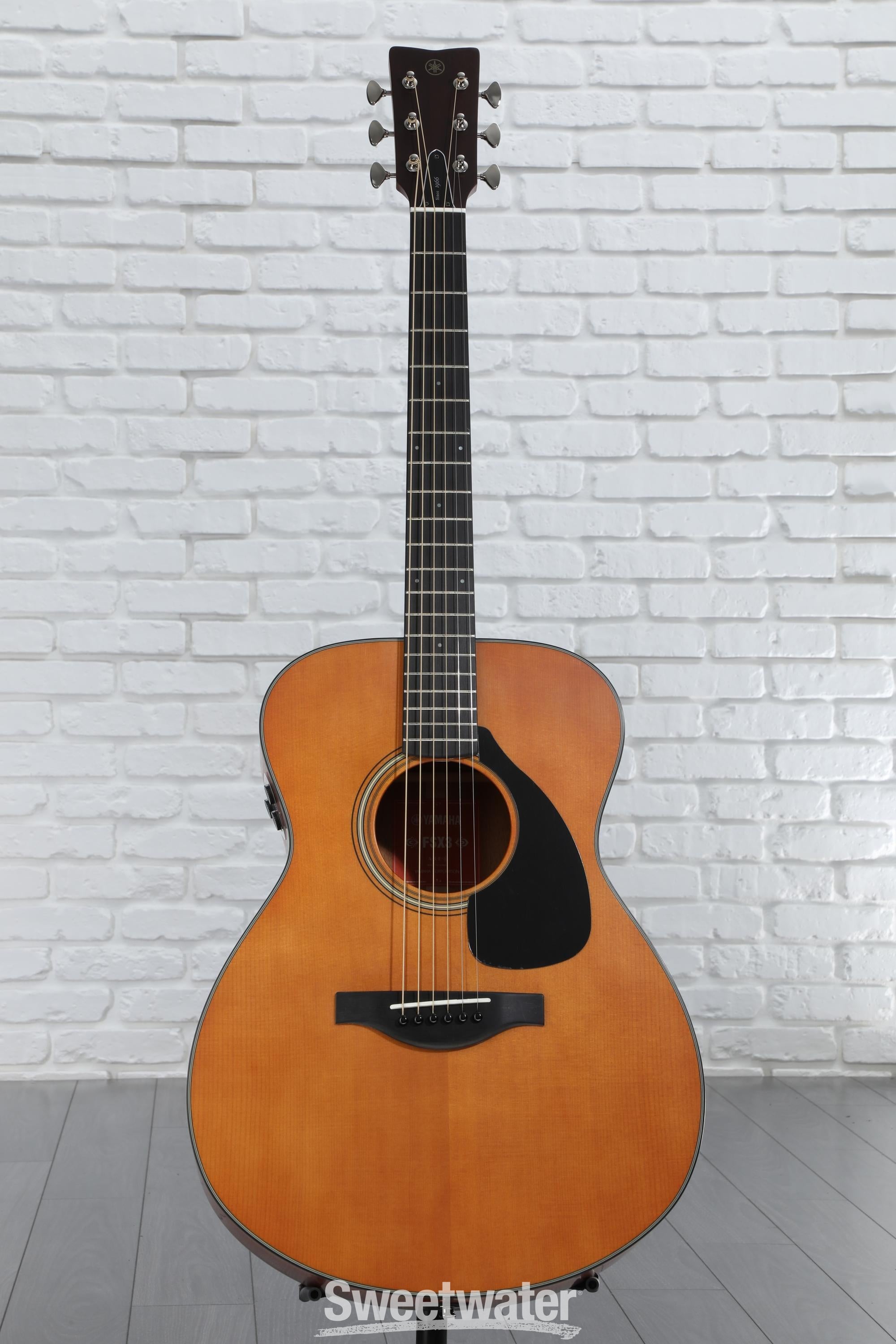 Yamaha Red Label FSX3 Acoustic-electric Guitar - Natural