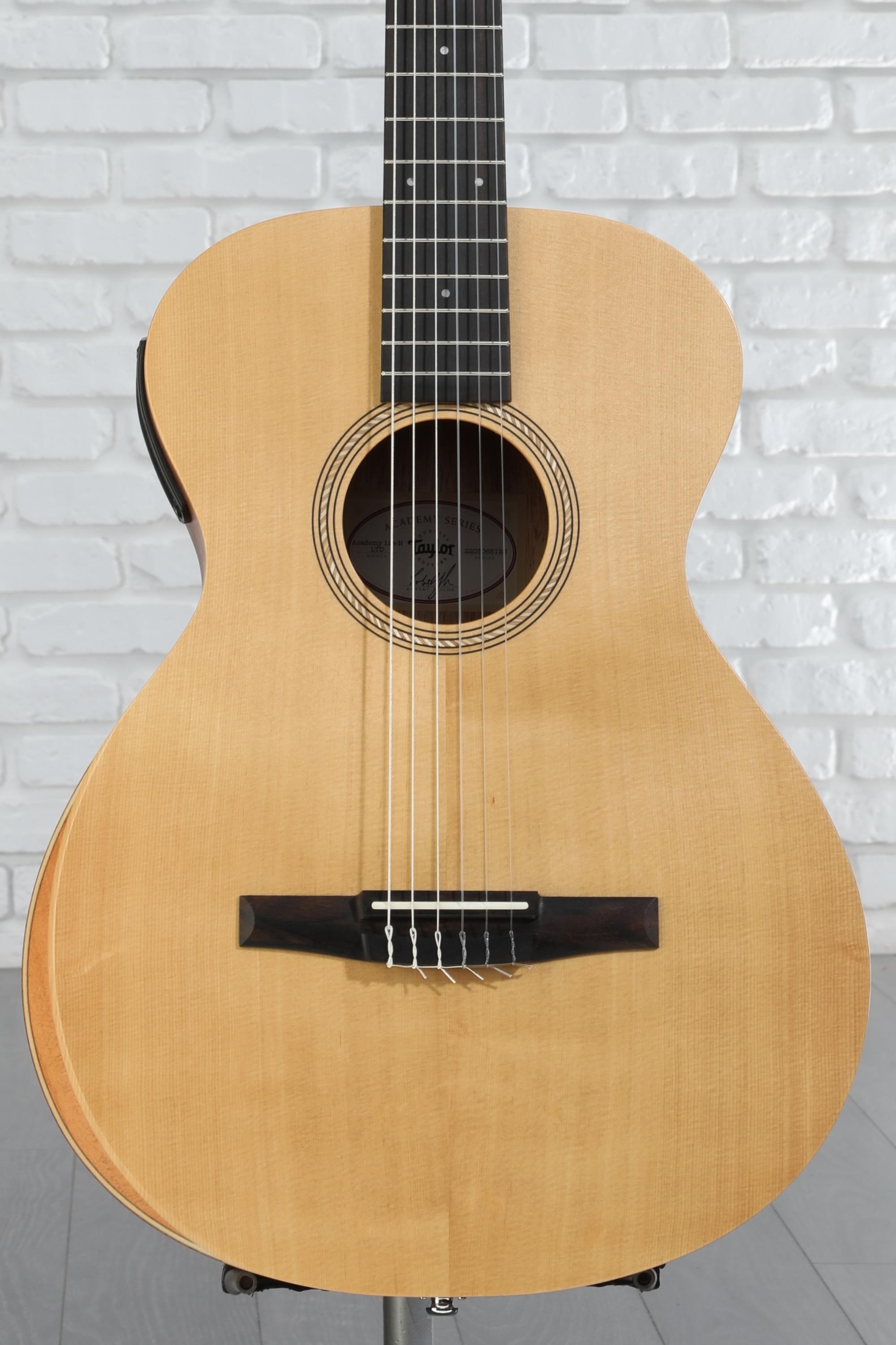 Taylor Academy 12e-N Nylon-string Acoustic-electric Guitar