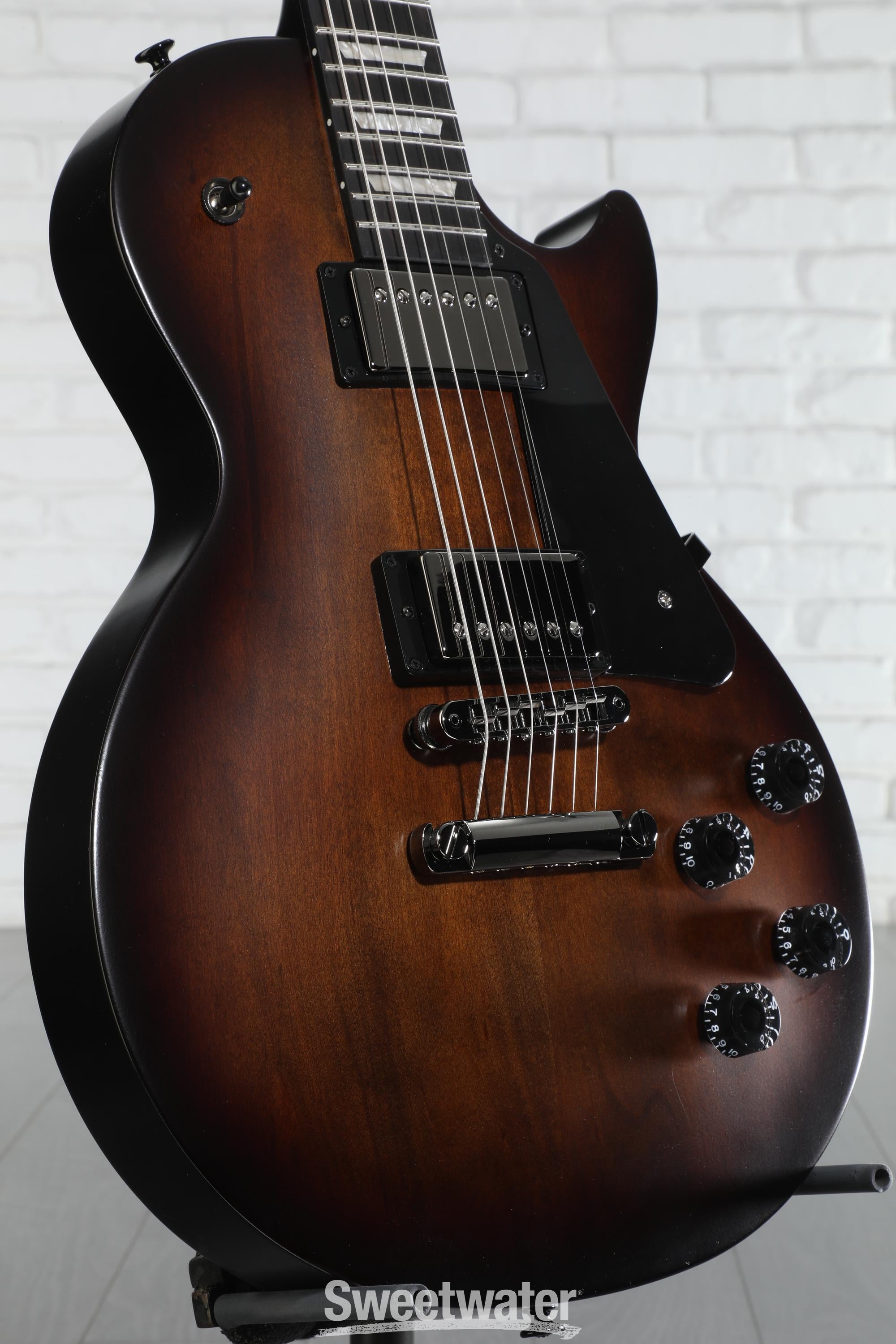 ギター Gibson LesPaul Studio Smokehouse 2022 Gibson Les Paul Studio Modern Electric Guitar - Smokehouse Satin