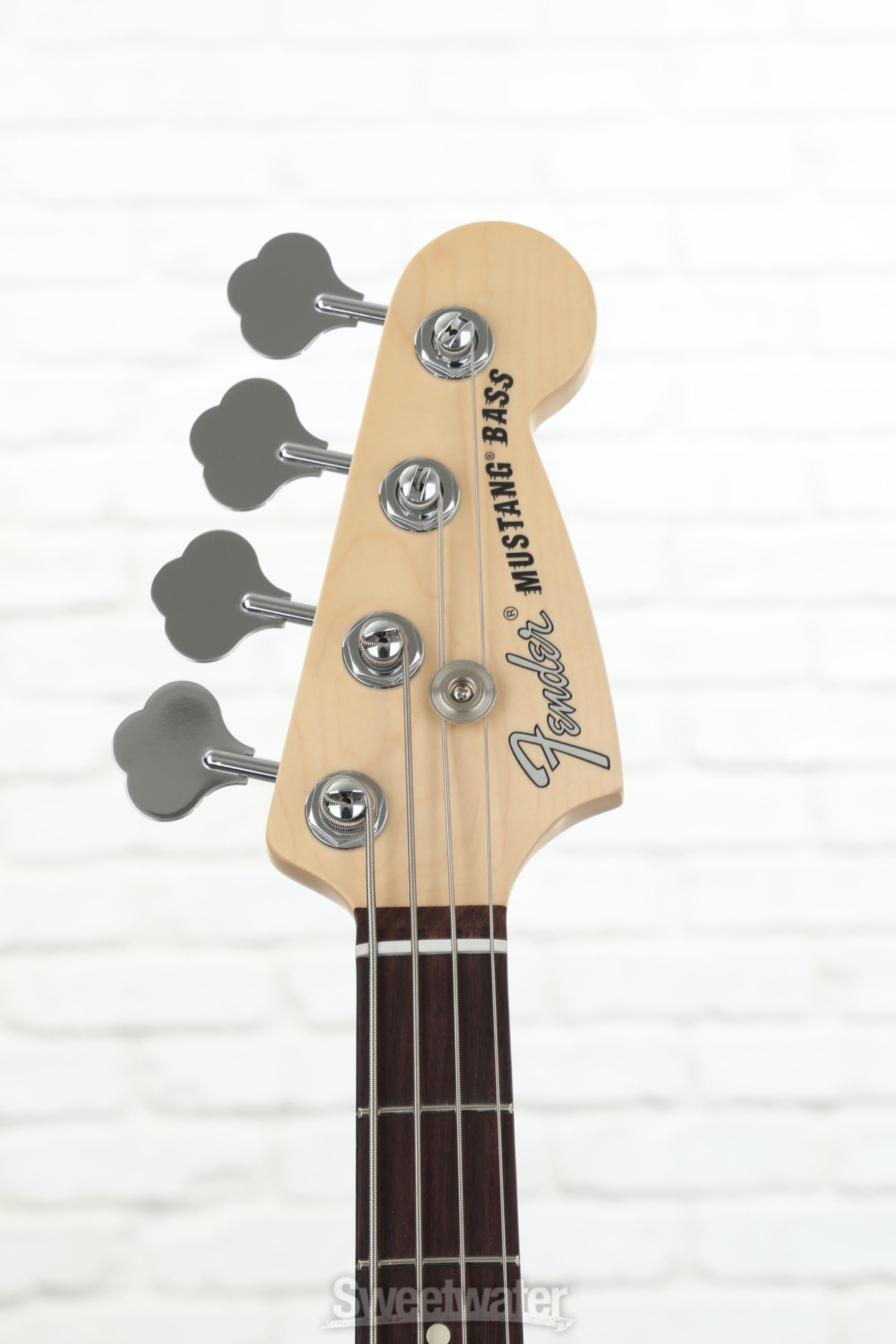 ベース Fender American Performer Mustang Bass Fender American Performer Mustang Bass - Arctic White with